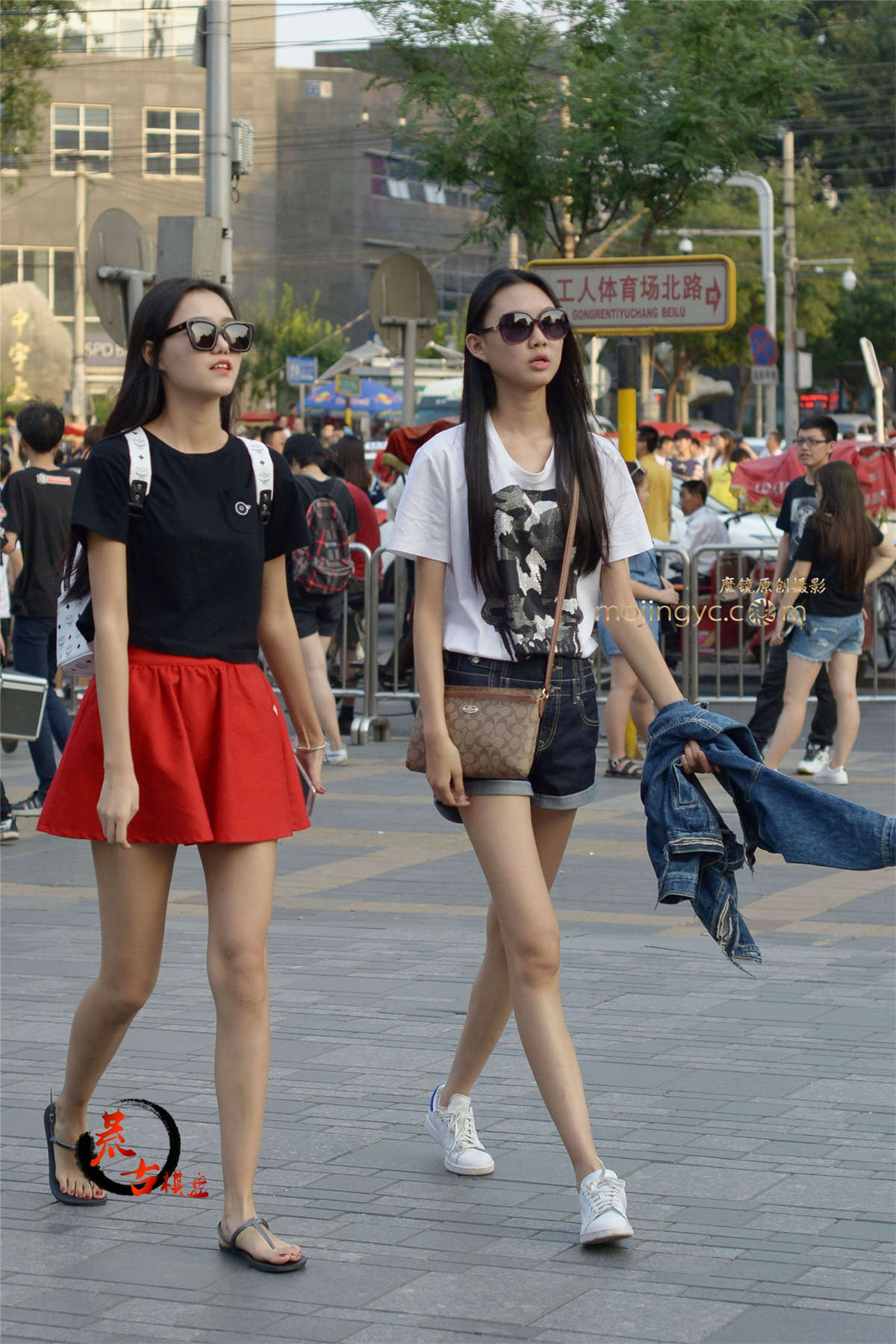 图片[2]-8-6 小红裙子大长腿-日更街拍