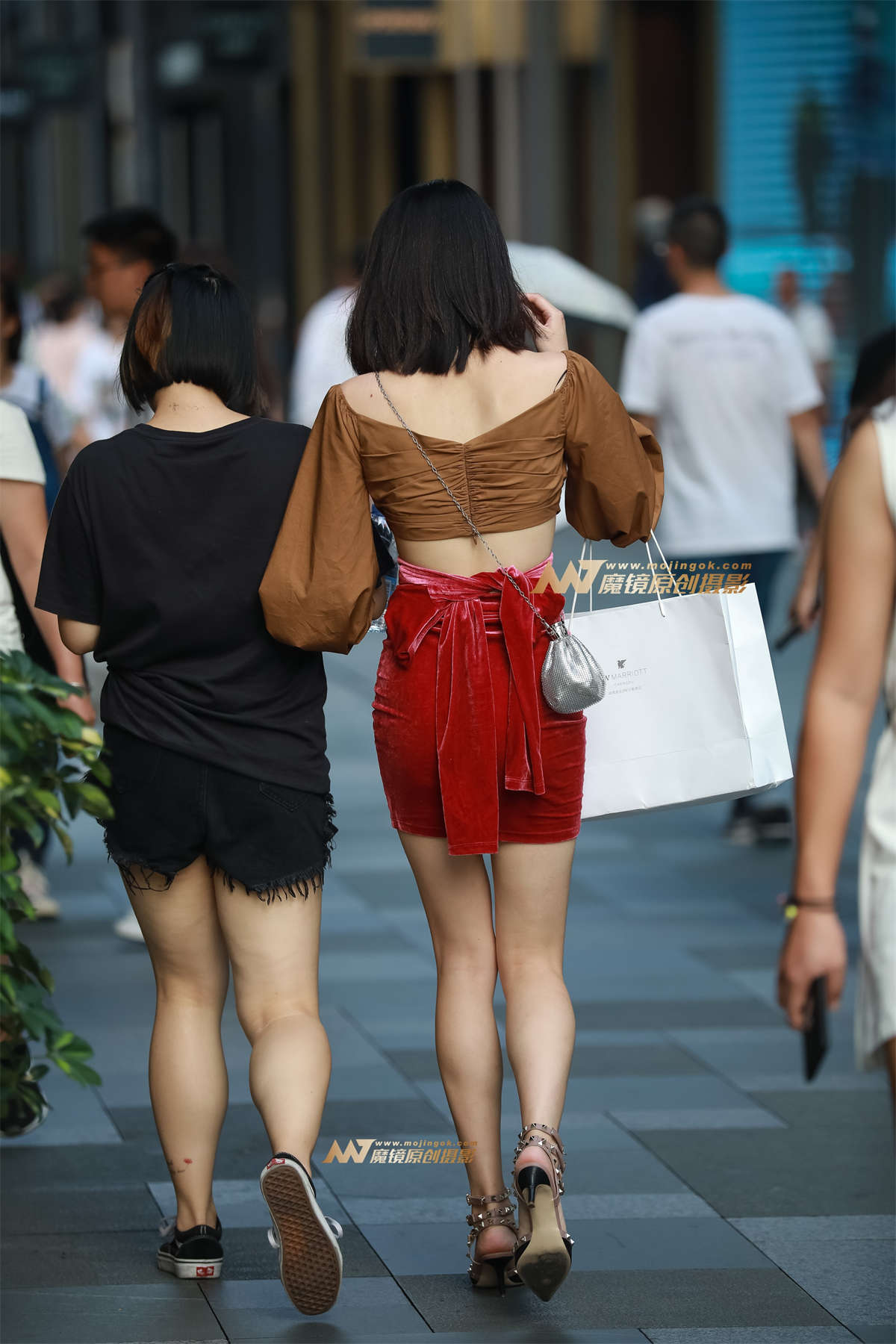 图片[2]-【凯恩赛帖】长腿性感红裙 勾勒迷人身材!-日更街拍