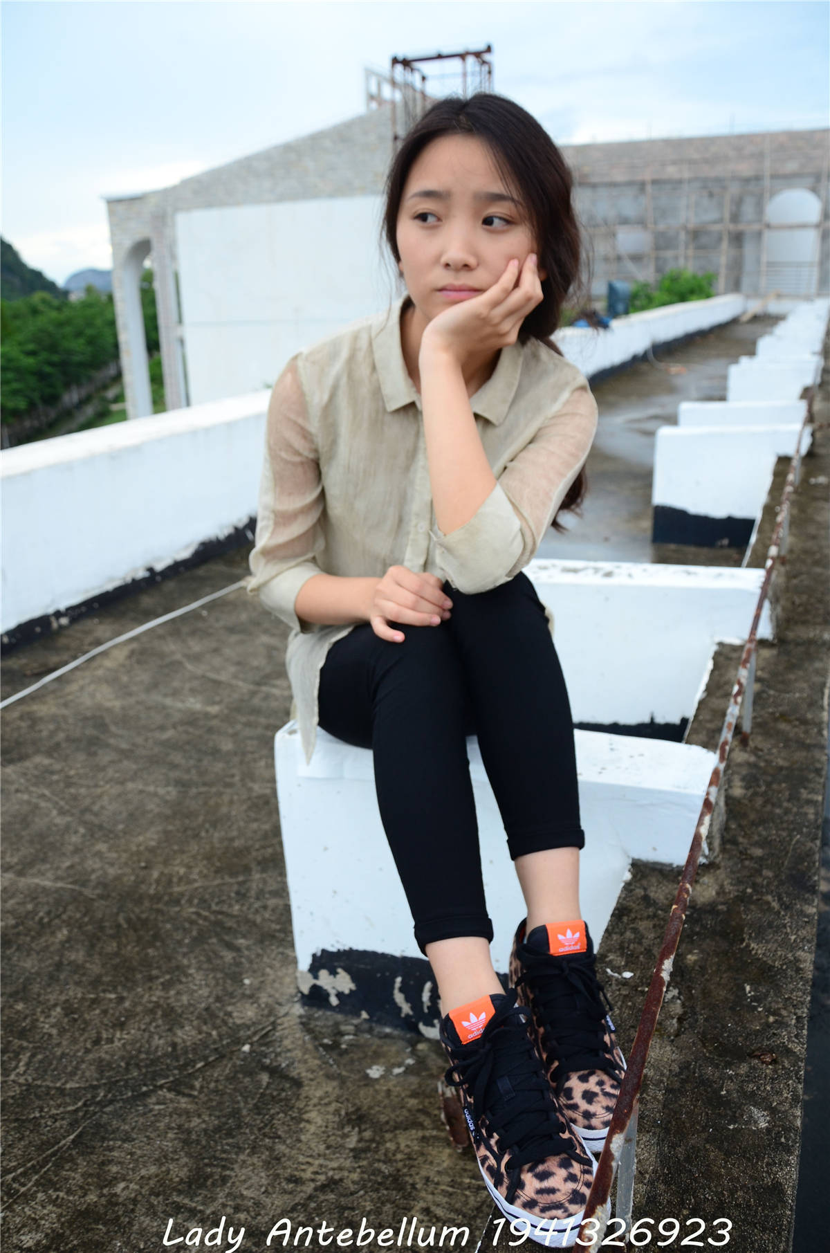 图片[2]-[战前女神] 美腿棉袜女神级摄影套图 051-日更街拍