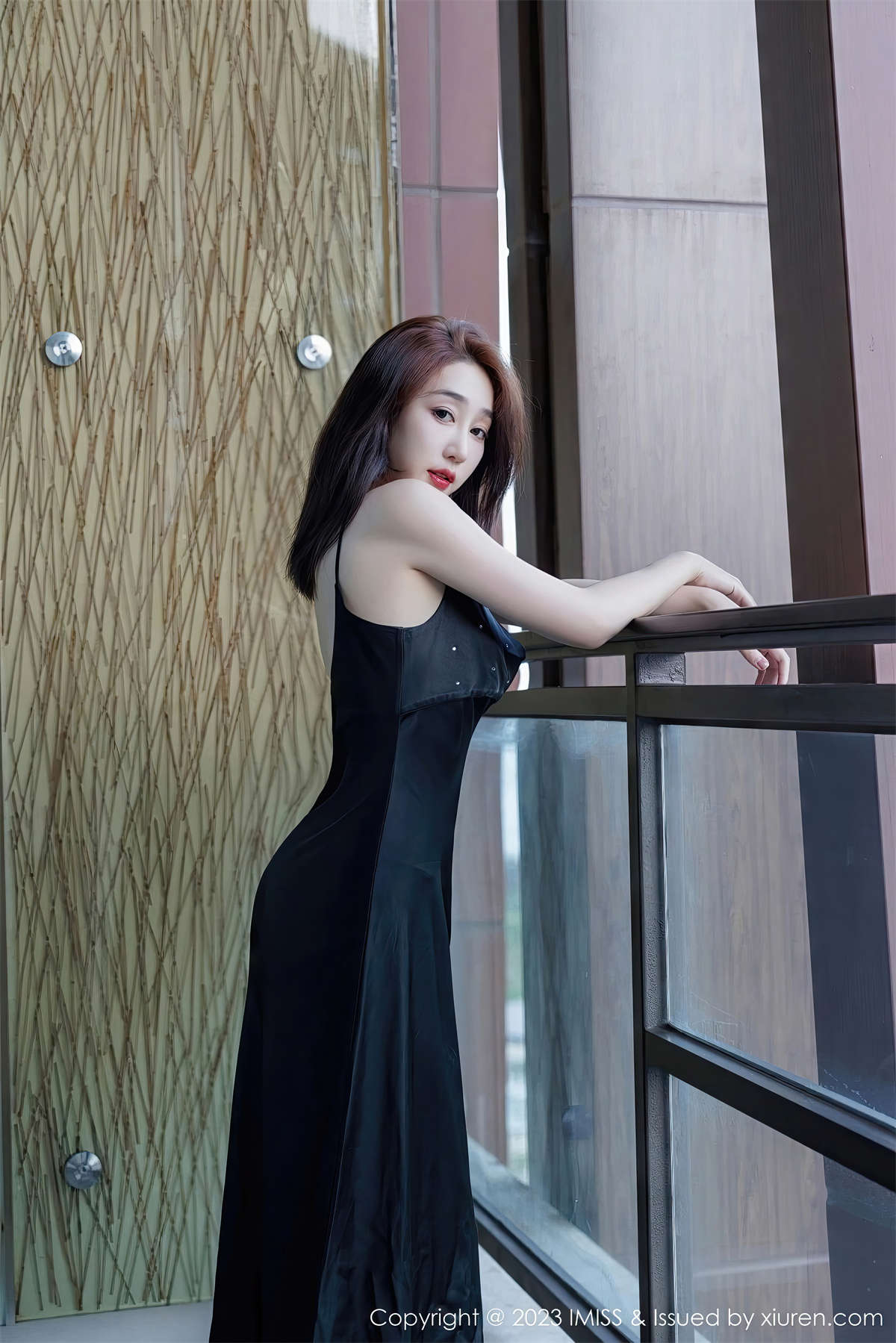 图片[2]-IMiss爱蜜社 2023.06.14 Vol.734 九月生-日更街拍