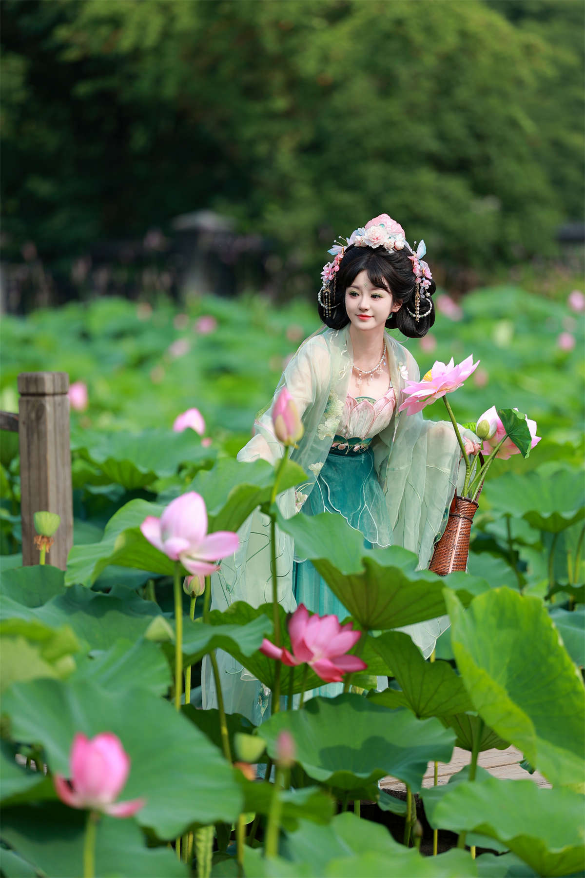 YITUYU艺图语 2024.09.11 十里芙蕖 不可爱的禾禾喵-日更街拍