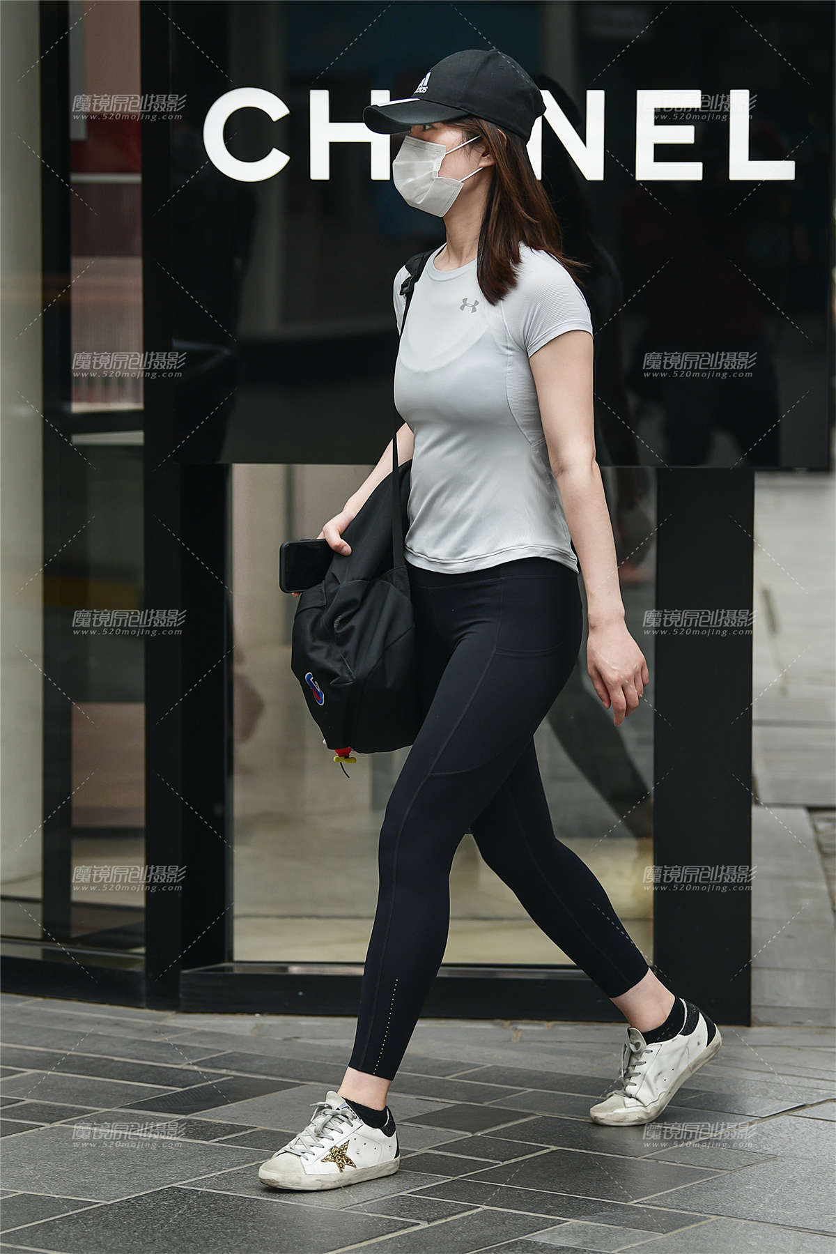 戴口罩的瑜伽美女-日更街拍