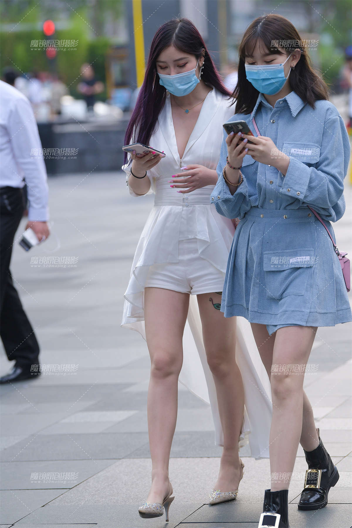 美腿高跟小姐姐-日更街拍