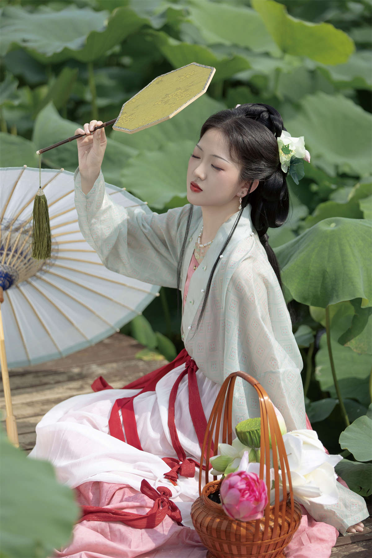YITUYU艺图语 2025.04.13 如梦令 莹莹-日更街拍