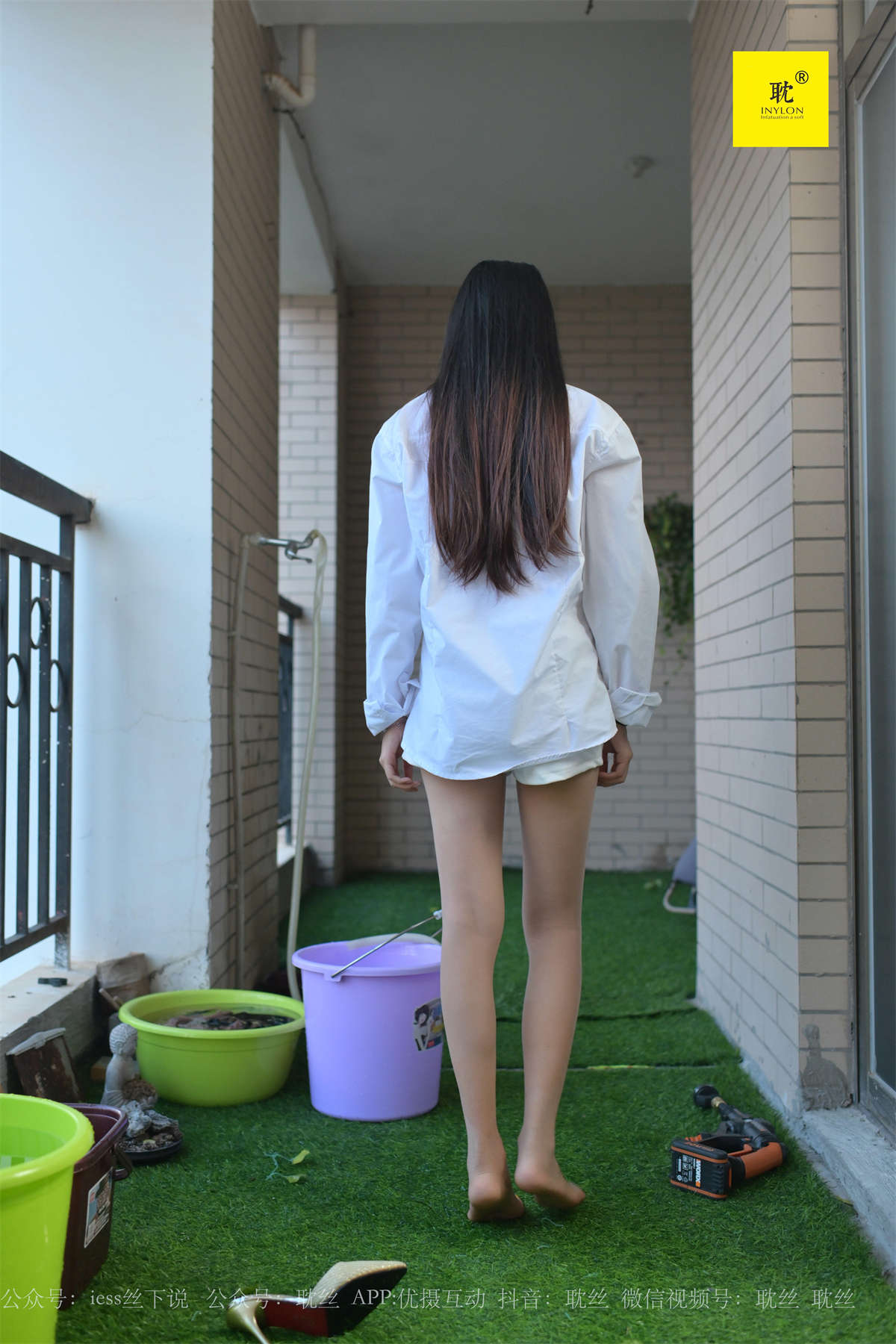 图片[2]-IESS异思趣向031 耽丝第N种幻想之邻居家借水③-日更街拍
