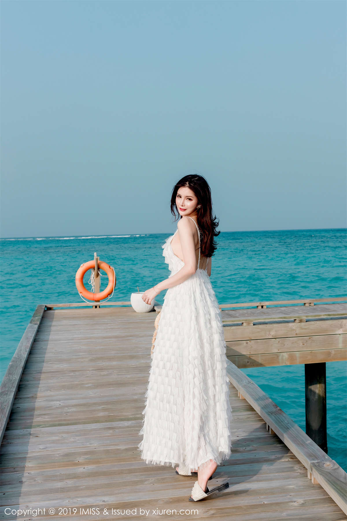 图片[2]-IMiss爱蜜社 2019.03.04 VOL.330 若彤boomboom-日更街拍