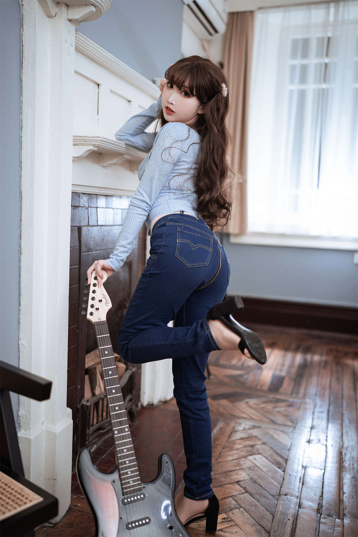 图片[2]-面饼仙儿 NO.124 吉他妹妹牛仔裤-日更街拍