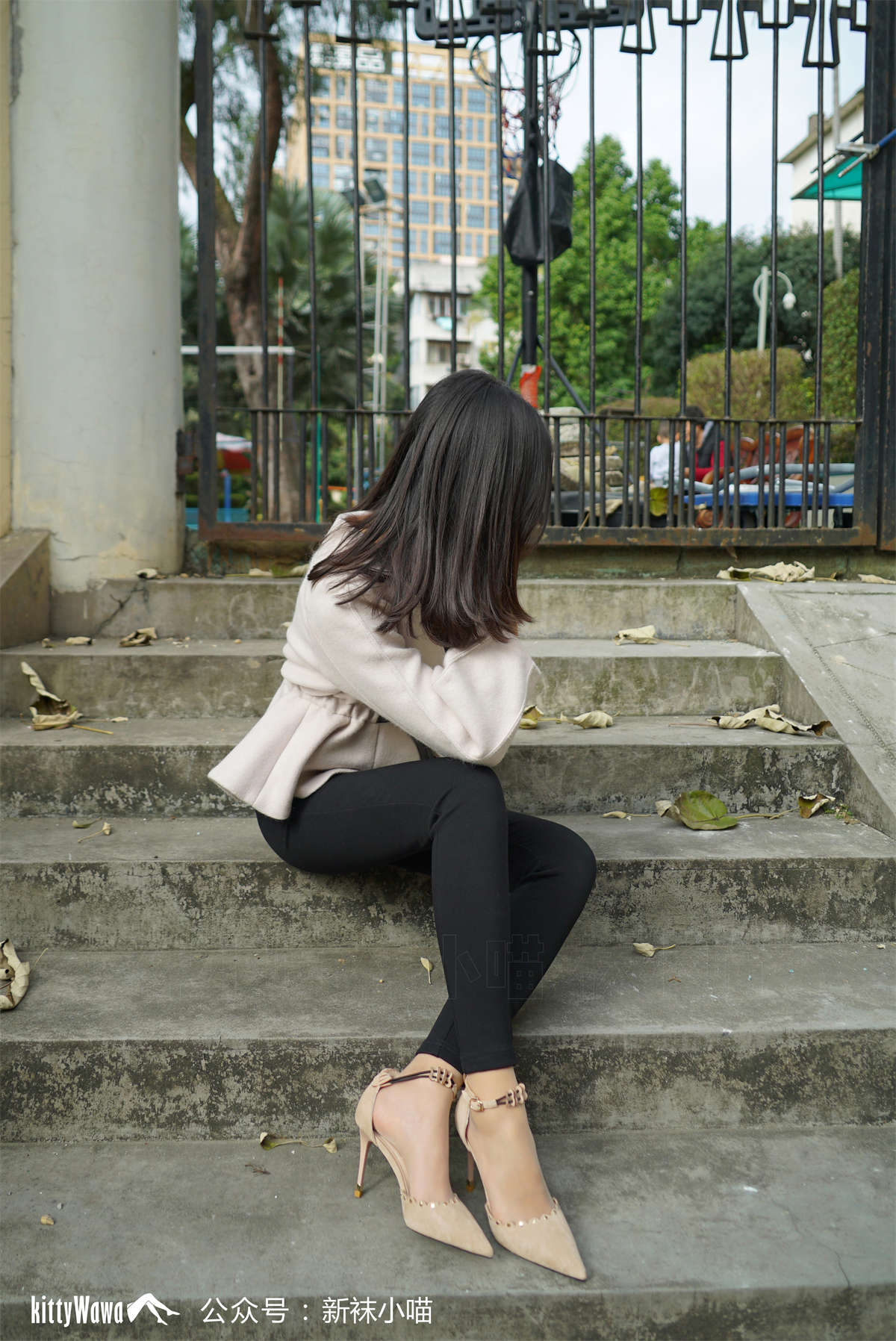 图片[2]-kittyWawa袜小喵 KT086 开工大吉-日更街拍