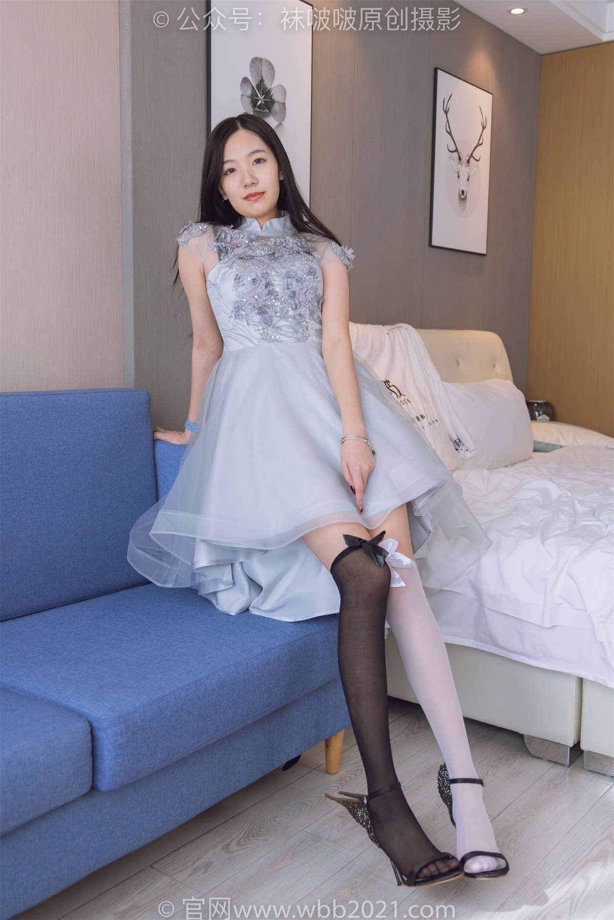 袜啵啵 No.356 小甜豆-高跟鞋、黑白丝大腿袜（脚尖加固款）、丝袜踩奶油蛋糕和果冻剧情 剧情花絮版-日更街拍