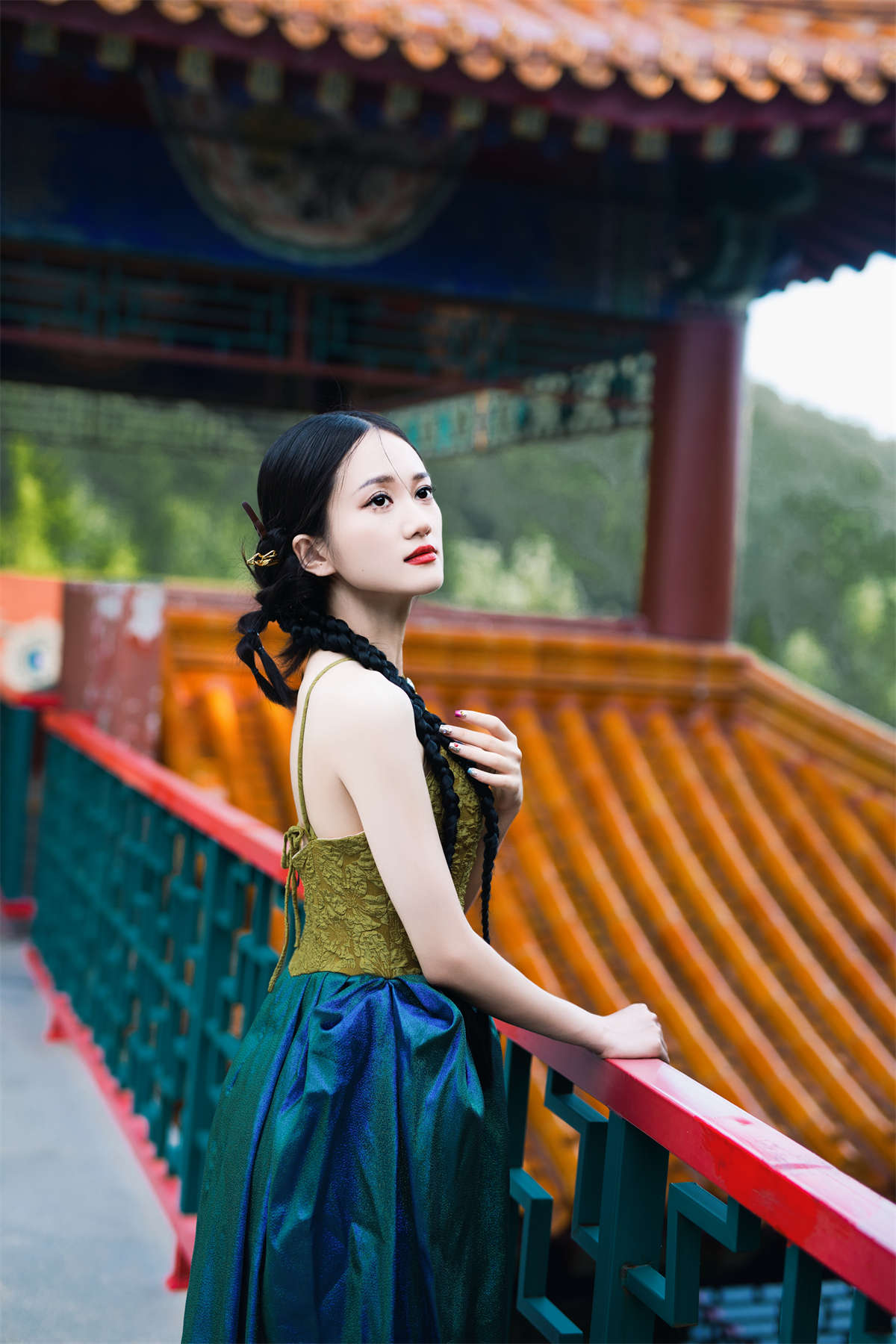 YITUYU艺图语 2023.08.24 新中式礼服游园 文文插图1