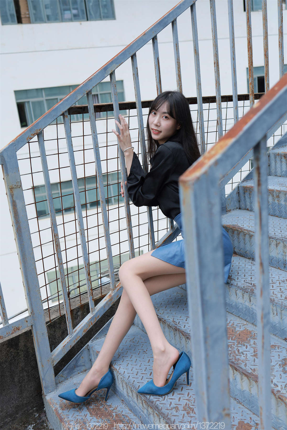 图片[2]-IESS异思趣向 2022.12.18 丝享家1302：团团 迷人的蓝色-日更街拍