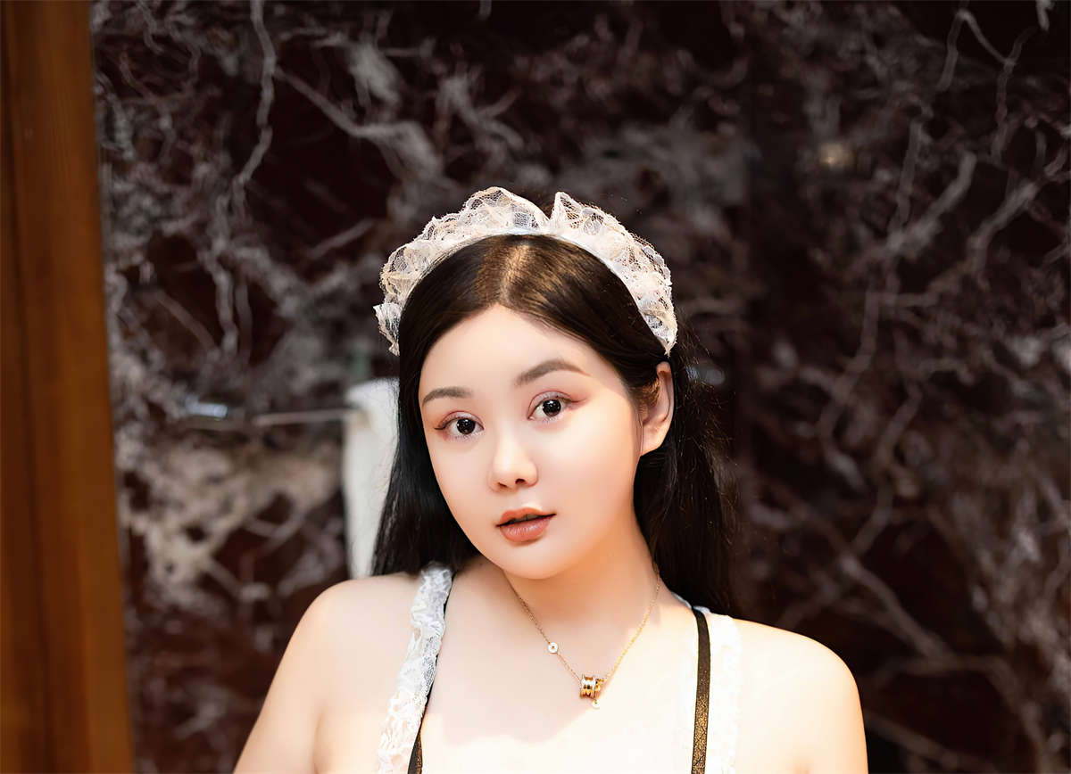 图片[2]-HuaYang花漾show 2025.04.29 VOL.638 易阳Silvia-日更街拍