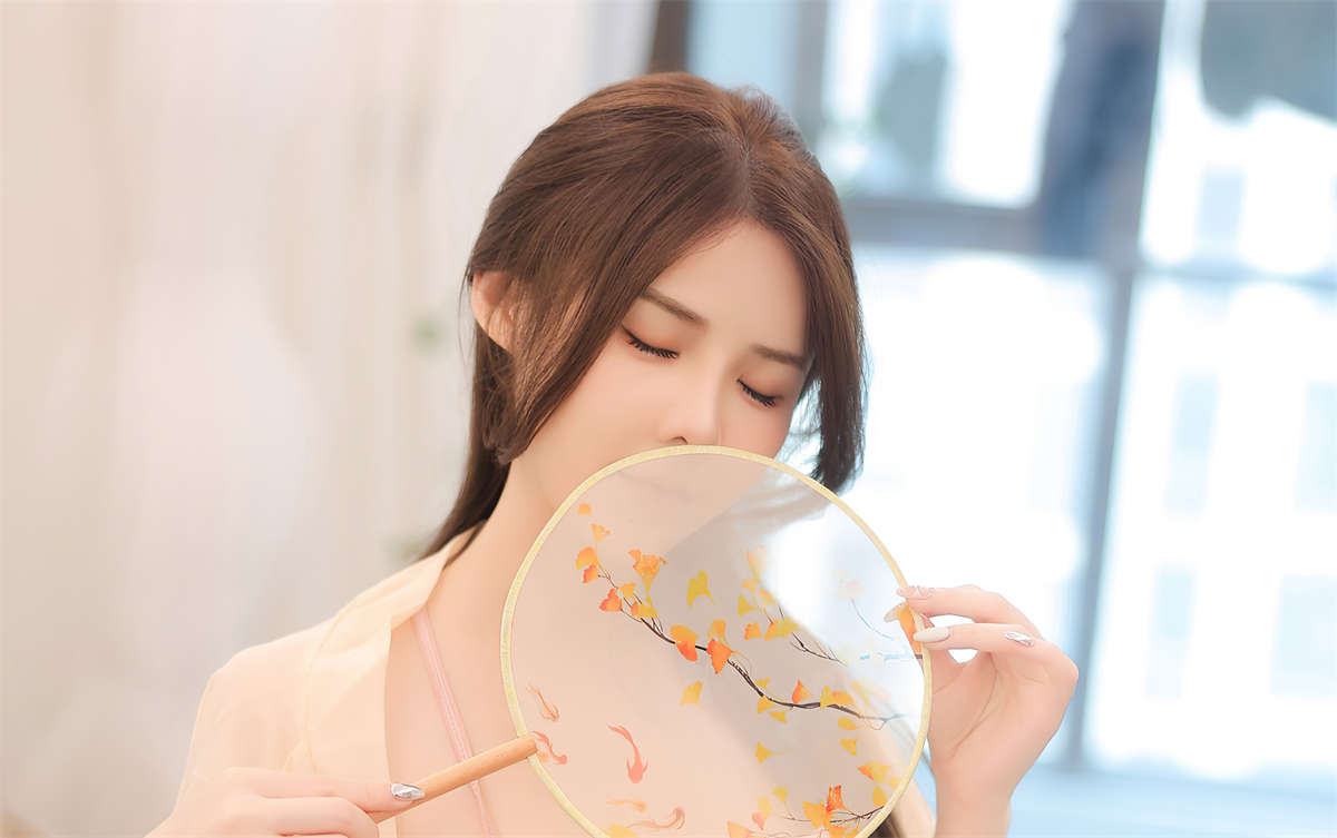 图片[2]-Xiuren秀人网 2024.07.24 NO.8906 软软酱-日更街拍