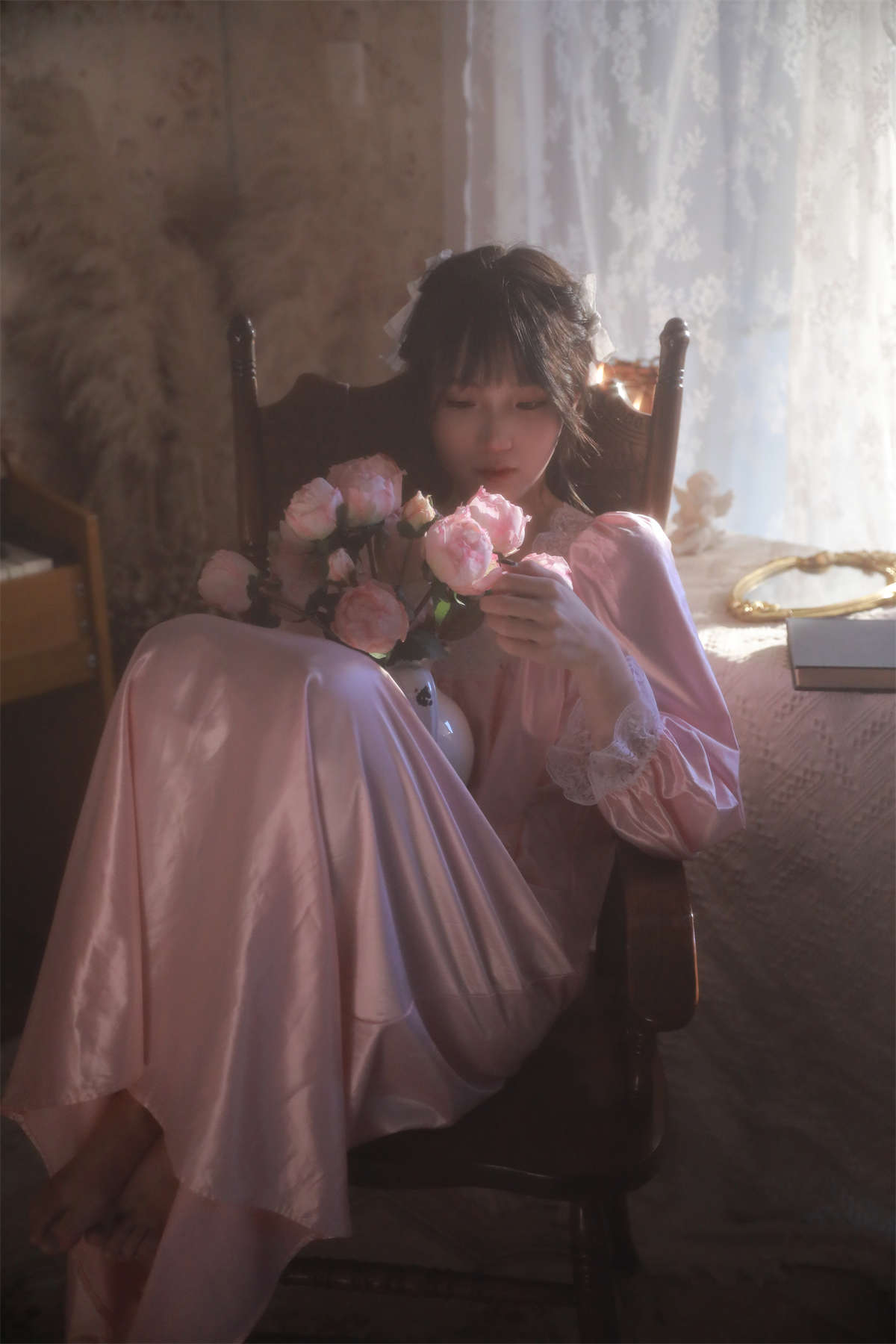 YITUYU艺图语 2022.12.06 油画少女 echo-日更街拍