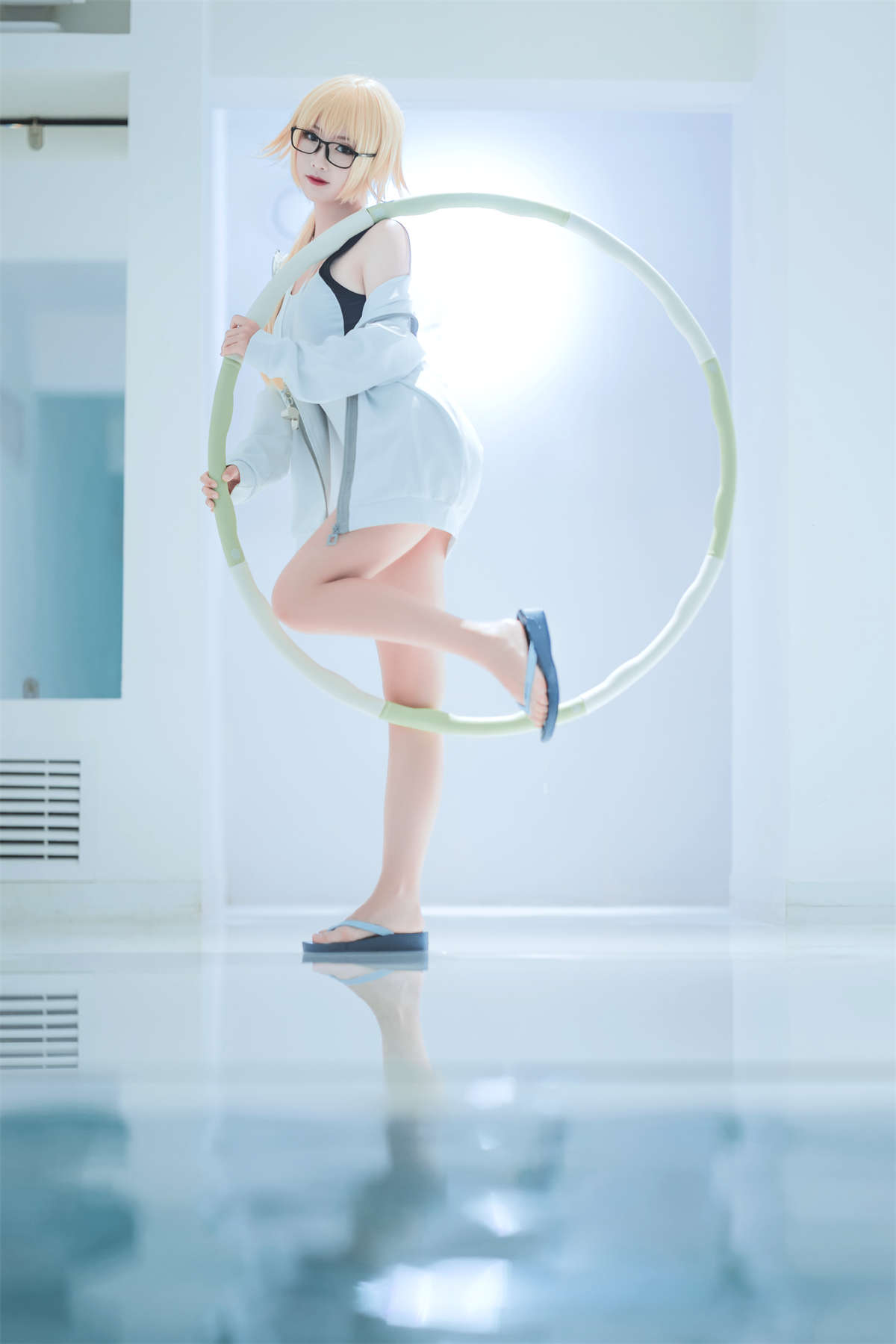 图片[2]-面饼仙儿 NO.129 贞德泳衣-日更街拍