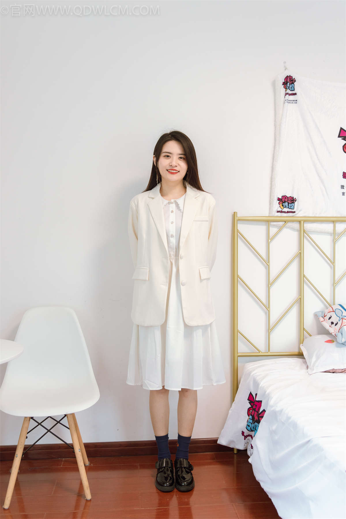 图片[2]-物恋传媒 NO.1012 然然-且听风吟-日更街拍