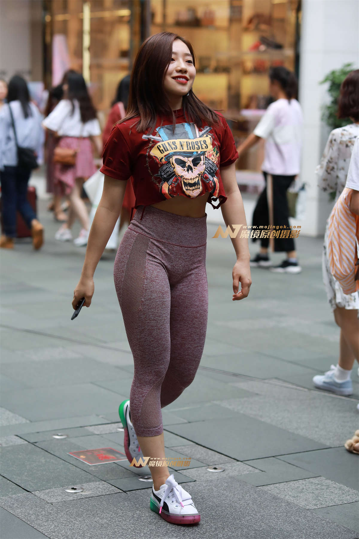 【凯恩赛特】翘臀女孩 自信满满 充满活力-日更街拍