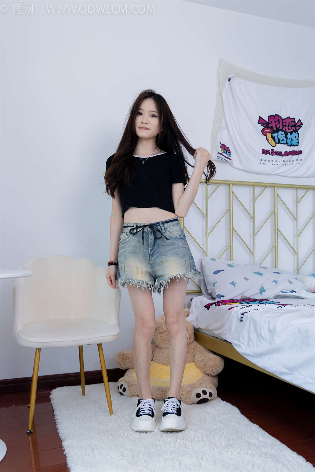 图片[2]-物恋传媒 NO.1648 小奇-奇妙之夜-日更街拍