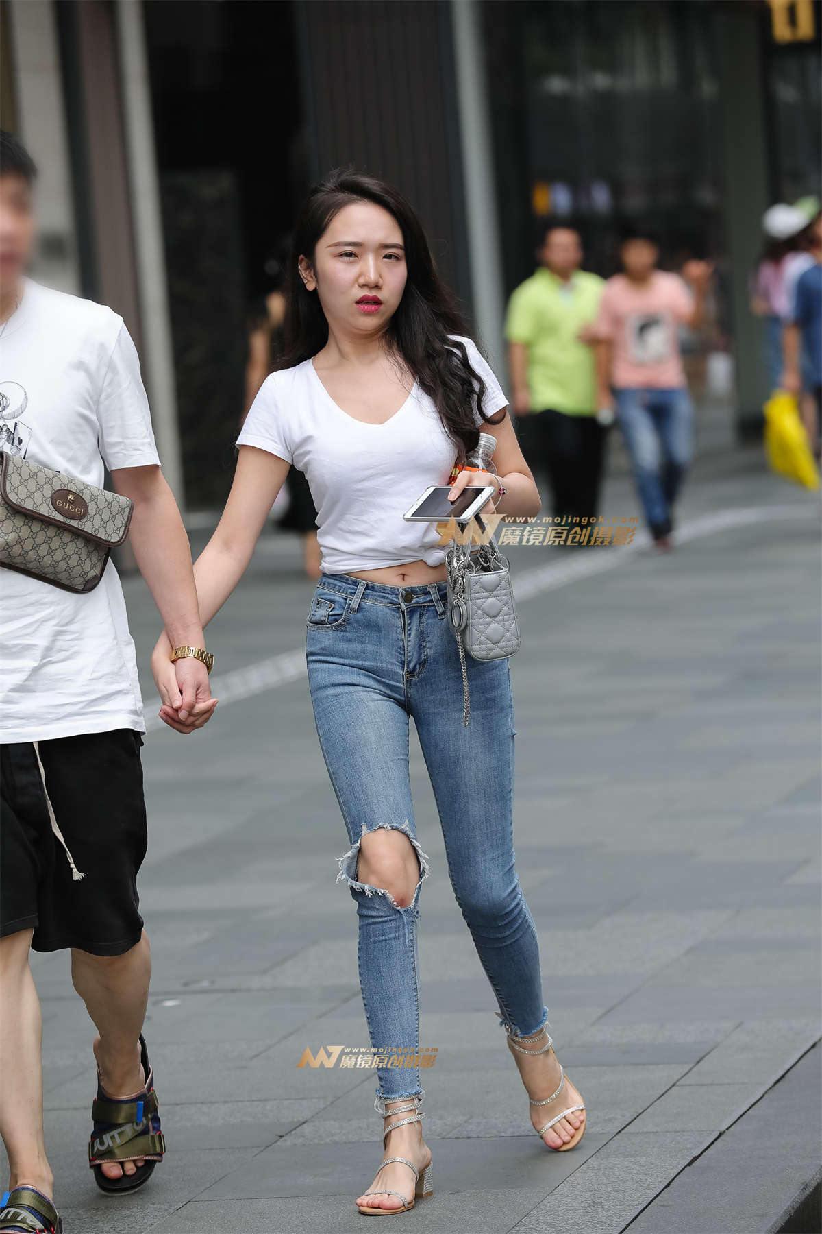 【凯恩赛帖】饱满紧牛女友-日更街拍