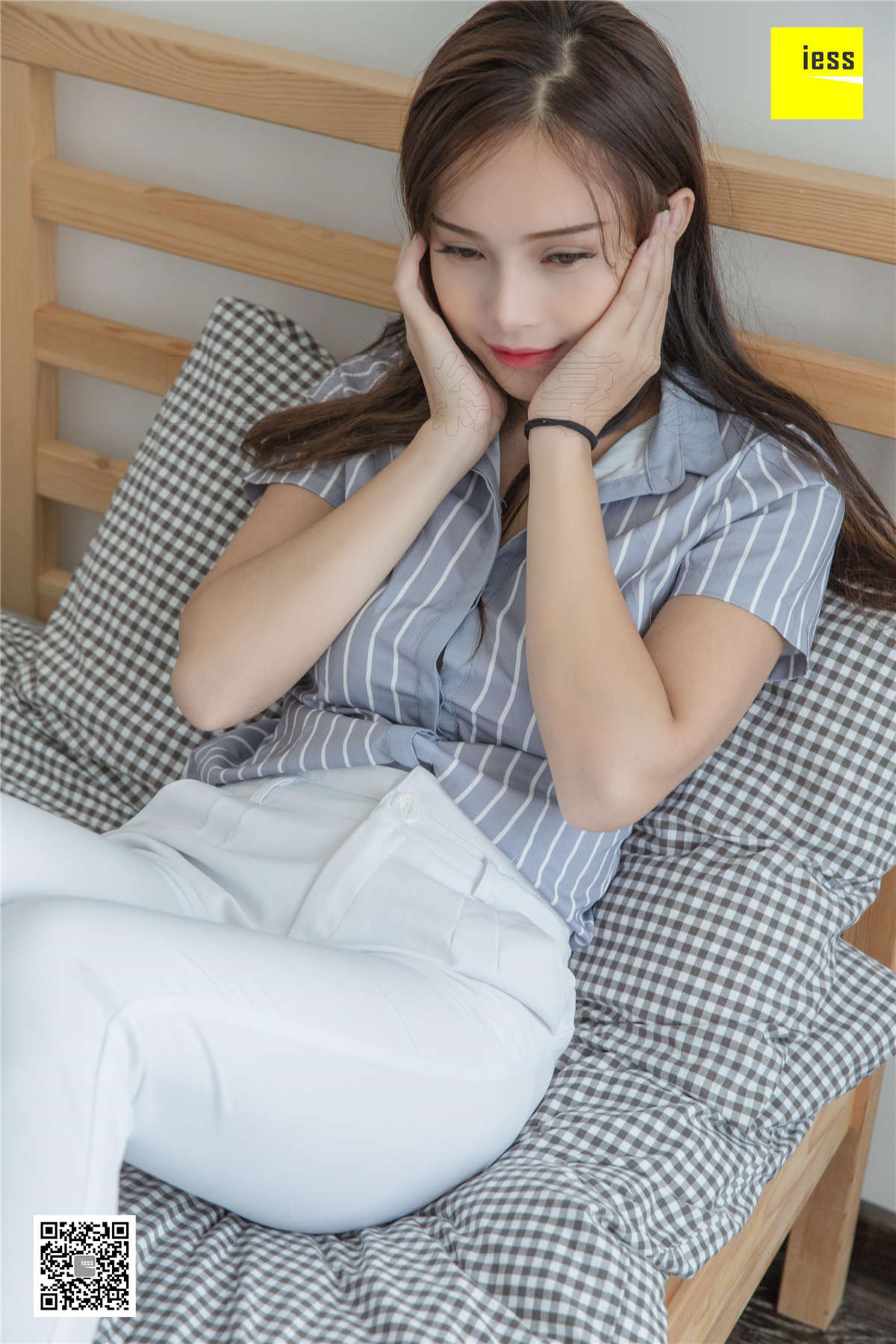 图片[2]-IESS异思趣向 丝享家438期：小羽OL白长裤小羽-日更街拍