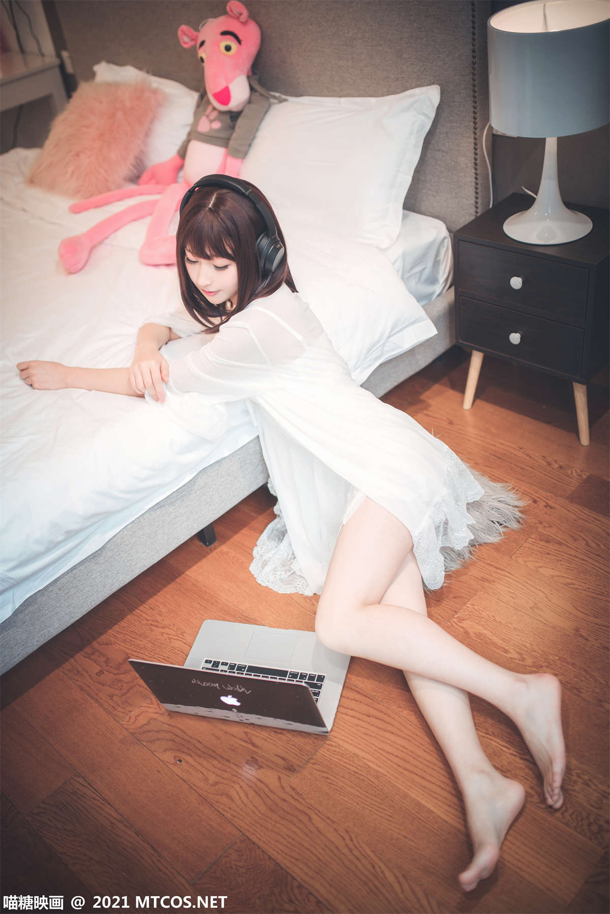 图片[2]-喵糖映画 VOL.371 居家女友-日更街拍