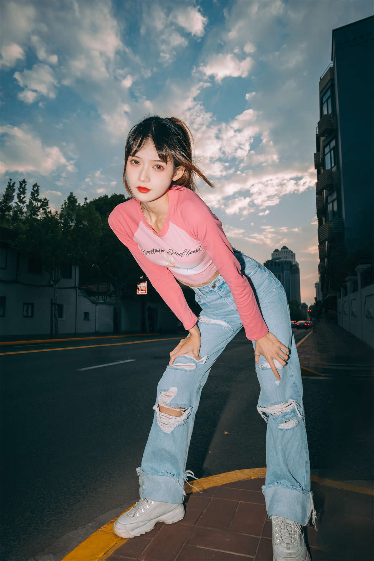 YITUYU艺图语 2022.12.08 街头酷Girl 兔子Zzz不吃胡萝卜-日更街拍