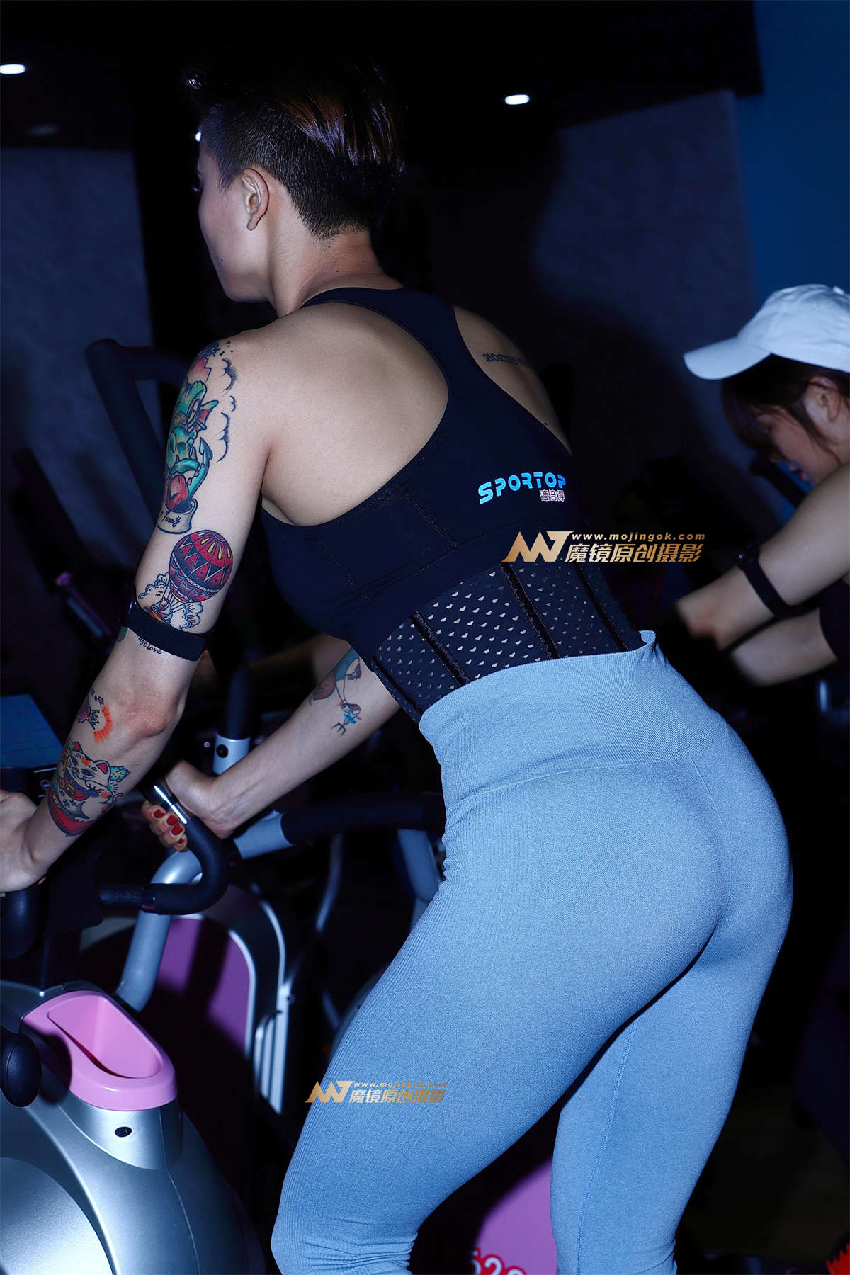 【Mark赛帖】纹身短发有氧运动插图1