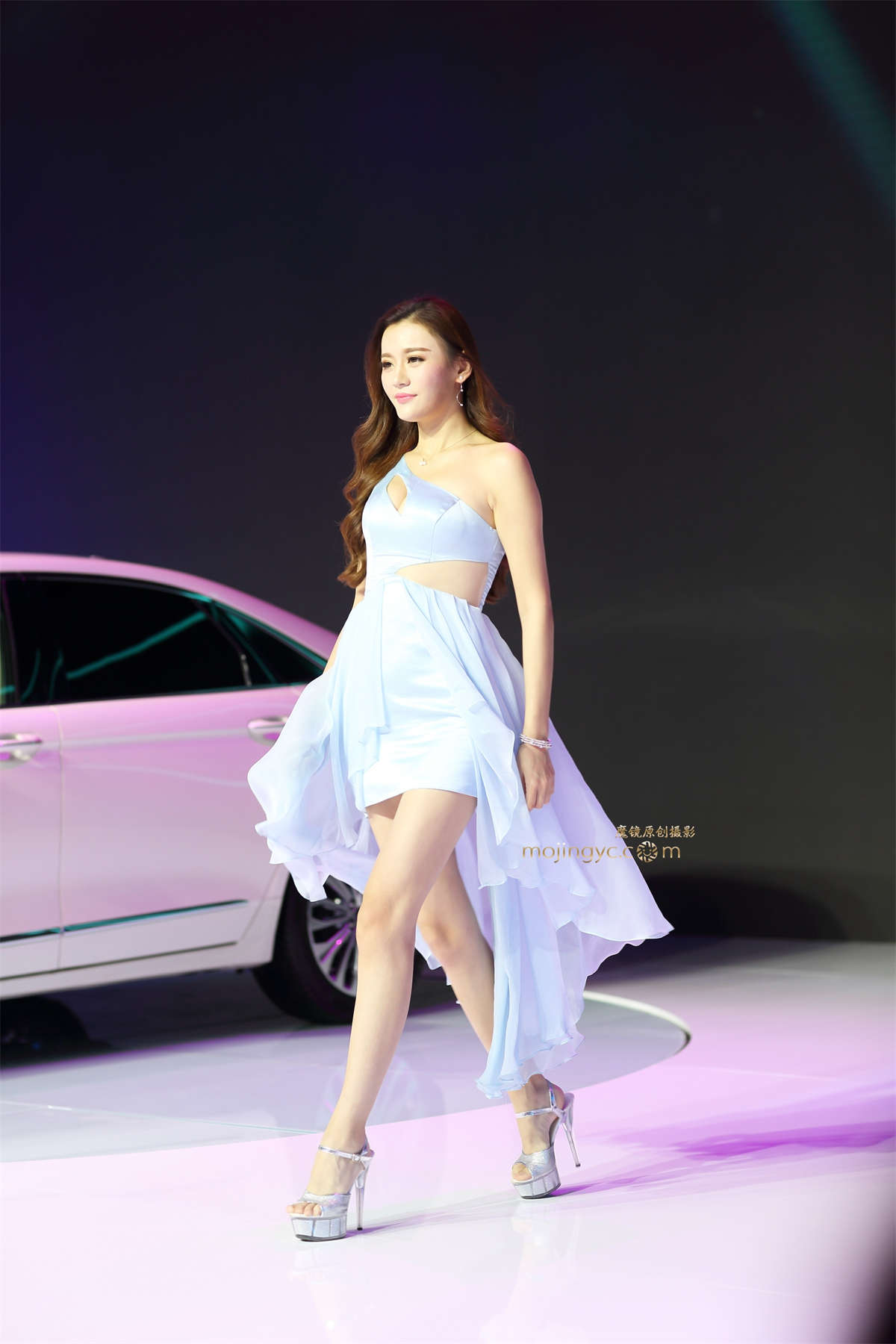 长腿模特-日更街拍