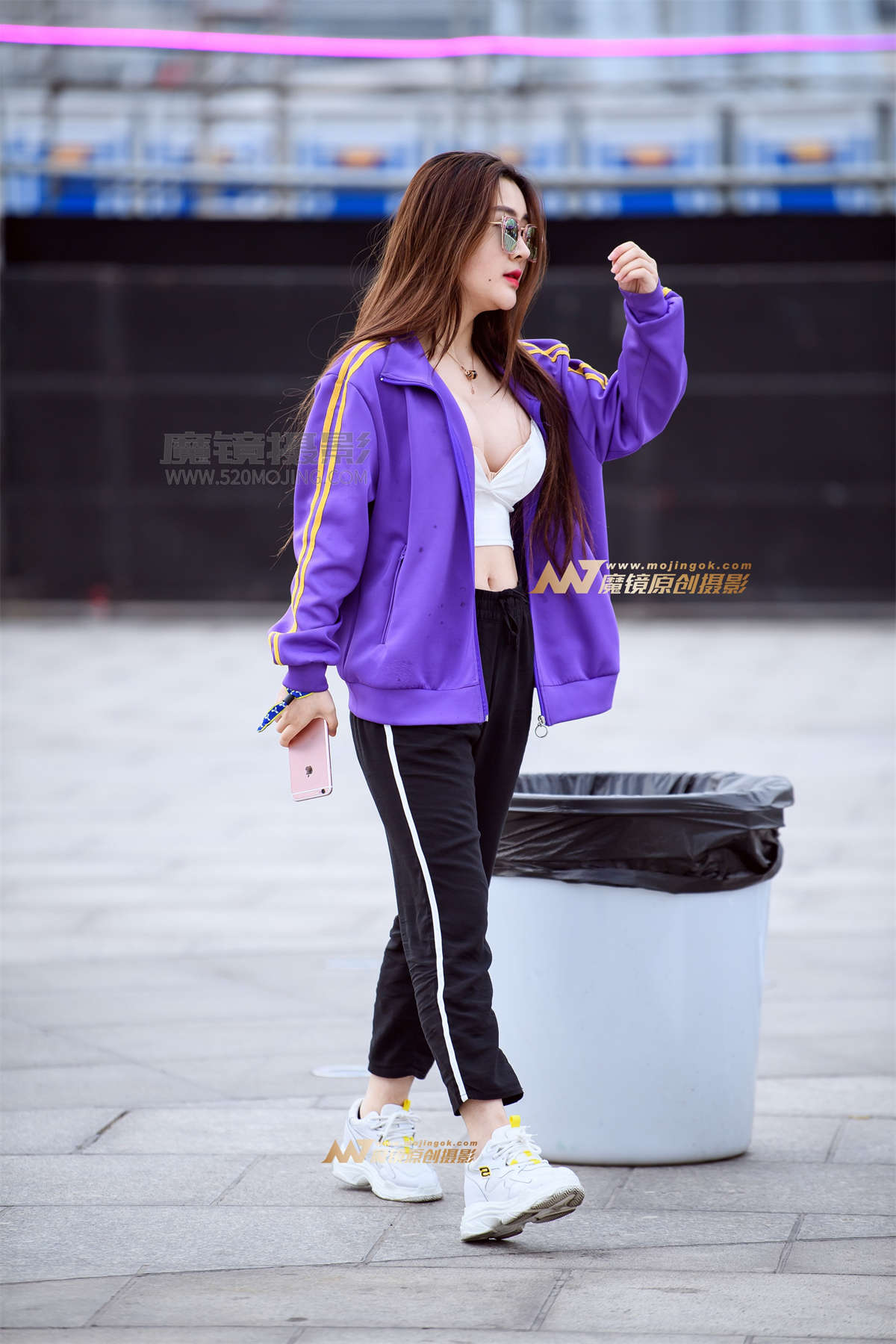 图片[2]-【久久赛帖】低胸装阳光美女-日更街拍