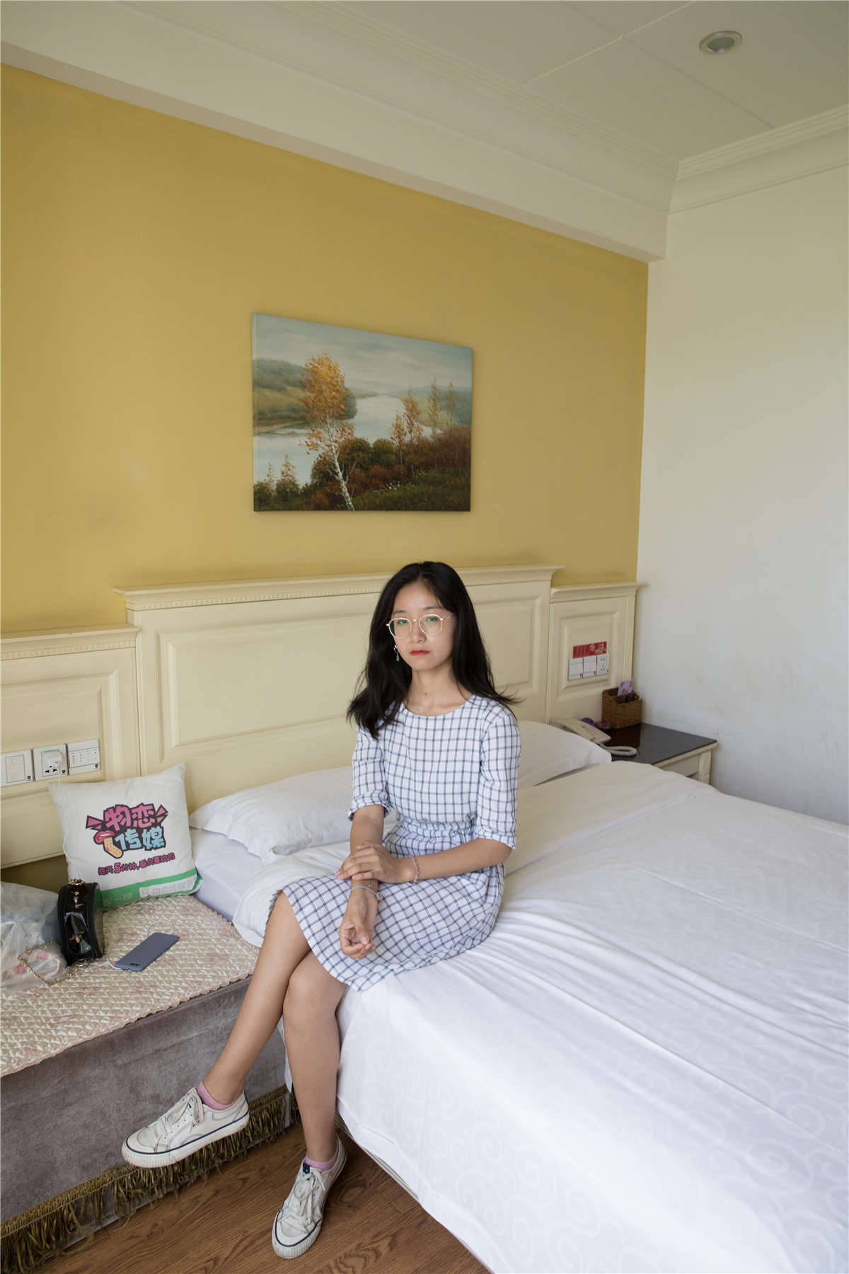 图片[2]-物恋传媒190期：小昭-氤氲书卷气-日更街拍