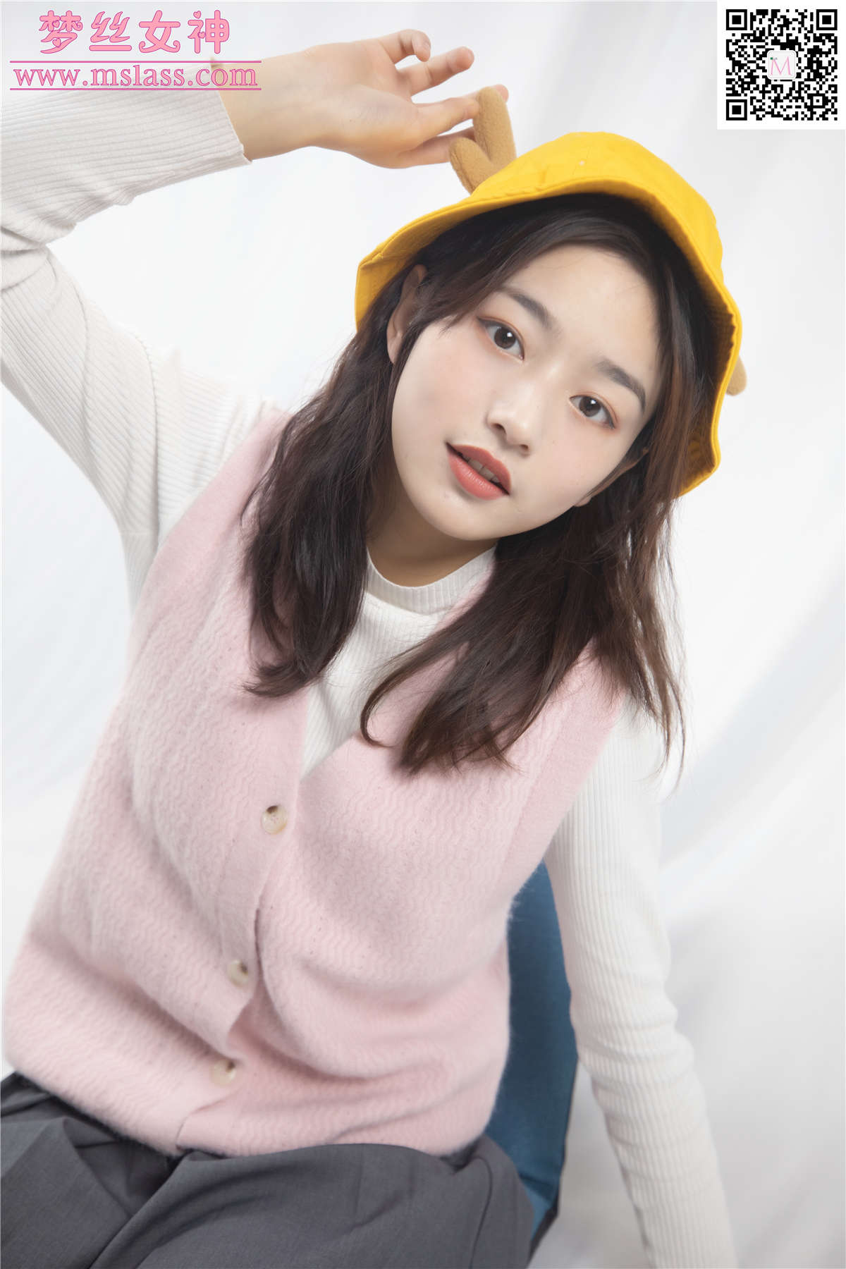 图片[2]-2019.12.08 璇璇3 9分颜值小黄鸭帽-日更街拍