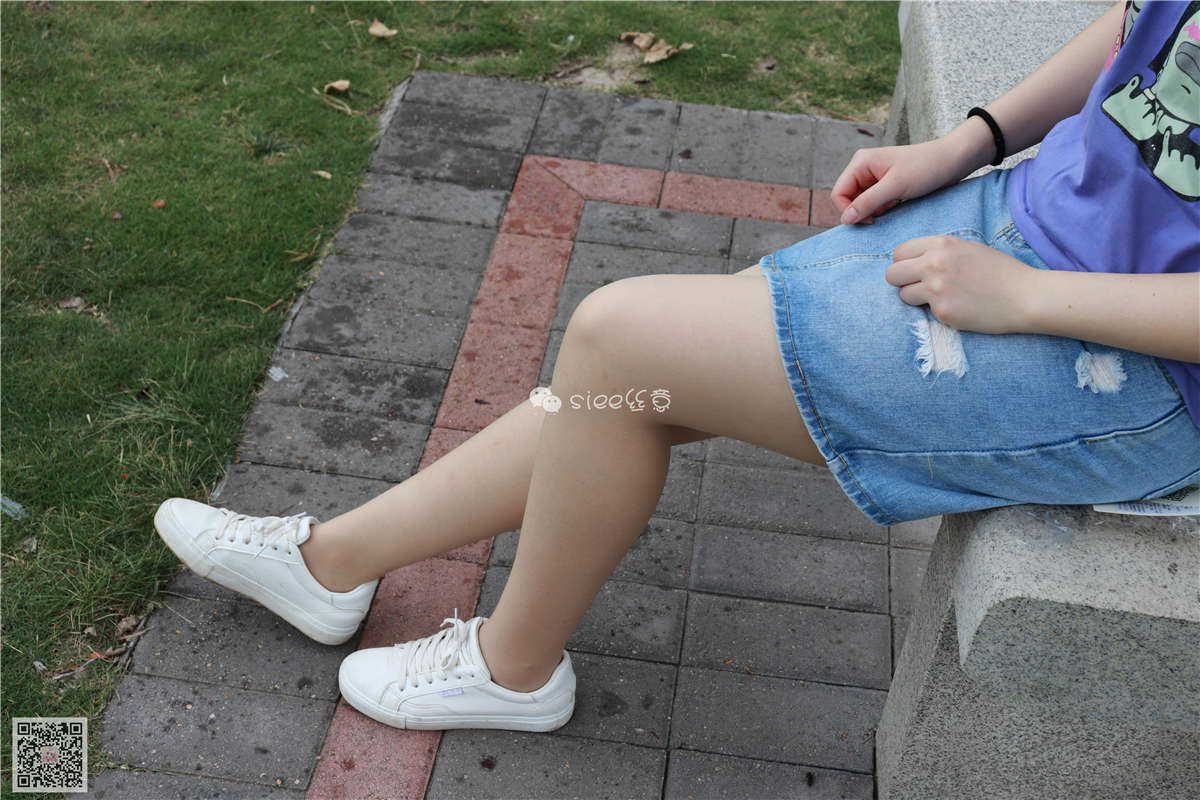 SIEE丝意 NO.110 晨晨 微雨中的公园-日更街拍