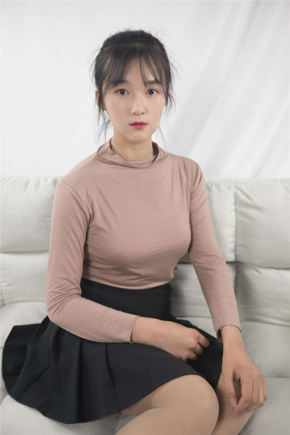 图片[2]-2019.12.12 陈玲 端正的小姐(身材超不错)-日更街拍