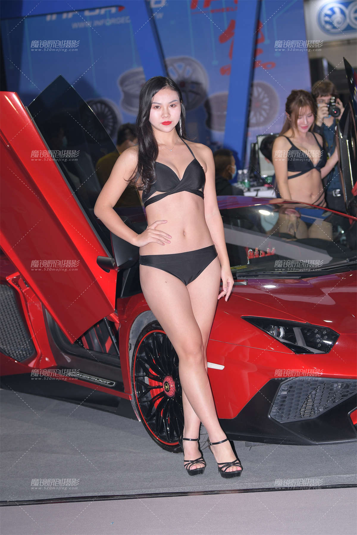 图片[2]-丰满女车模，我们相识了-日更街拍