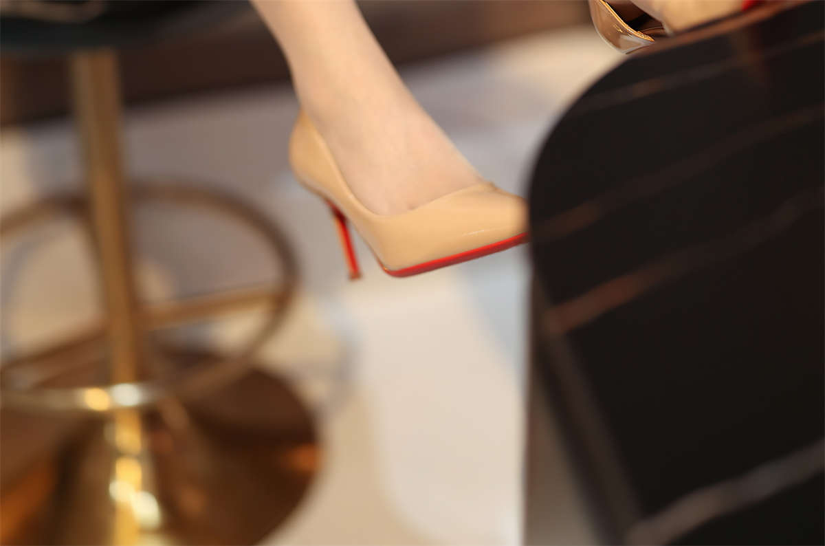 图片[2]-YouMi尤蜜荟 2024.05.24 Vol.1067 谭小灵-日更街拍