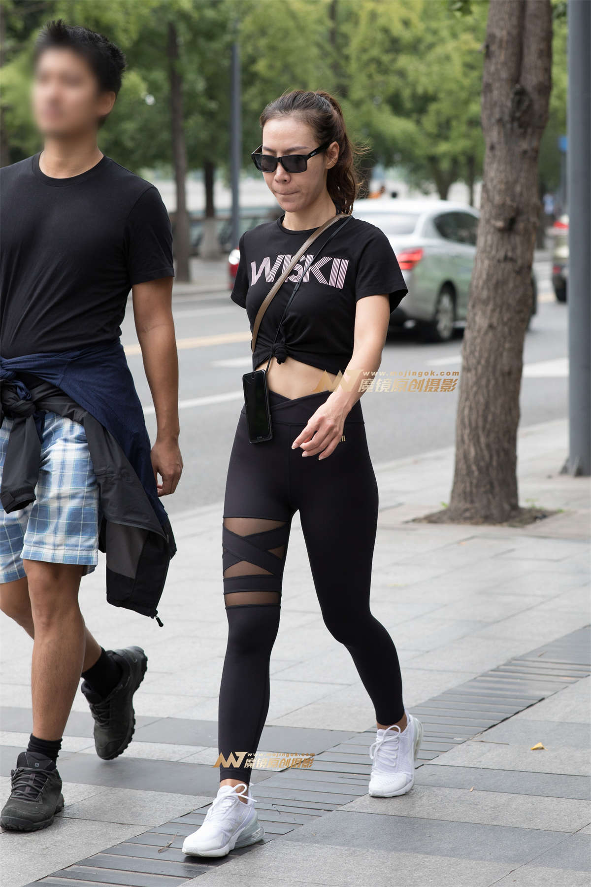 【凯恩赛帖】黑色紧身裤的性感-日更街拍