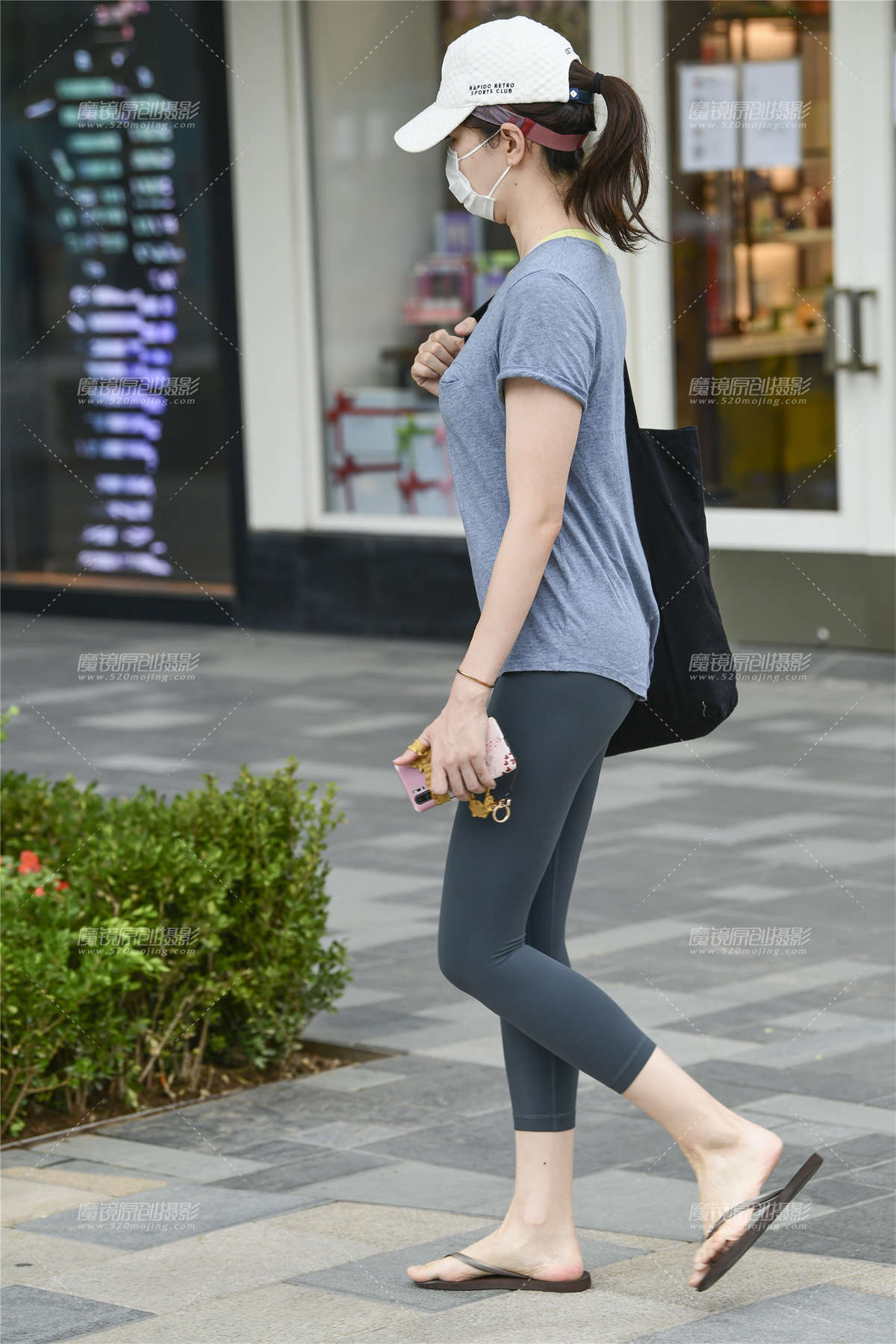 图片[2]-俊俏美女健美好身材-日更街拍