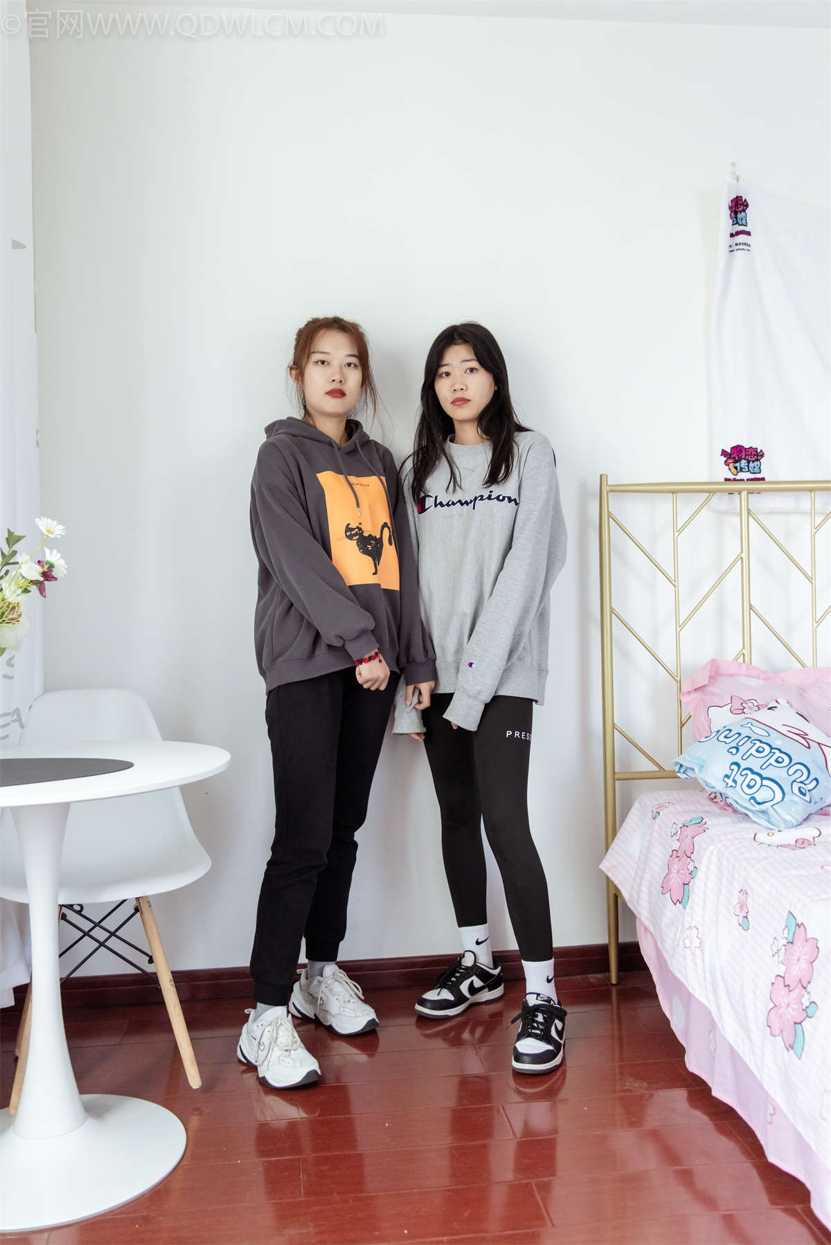 图片[2]-物恋传媒 NO.1021 闺蜜-美好的期待-日更街拍