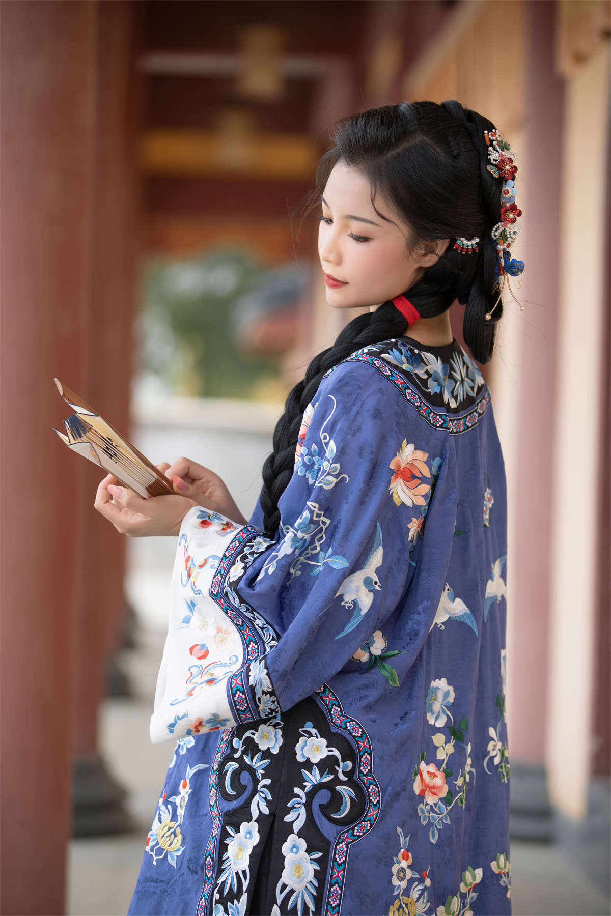 图片[2]-YITUYU艺图语 2025.04.17 清冷几千春 欣欣-日更街拍