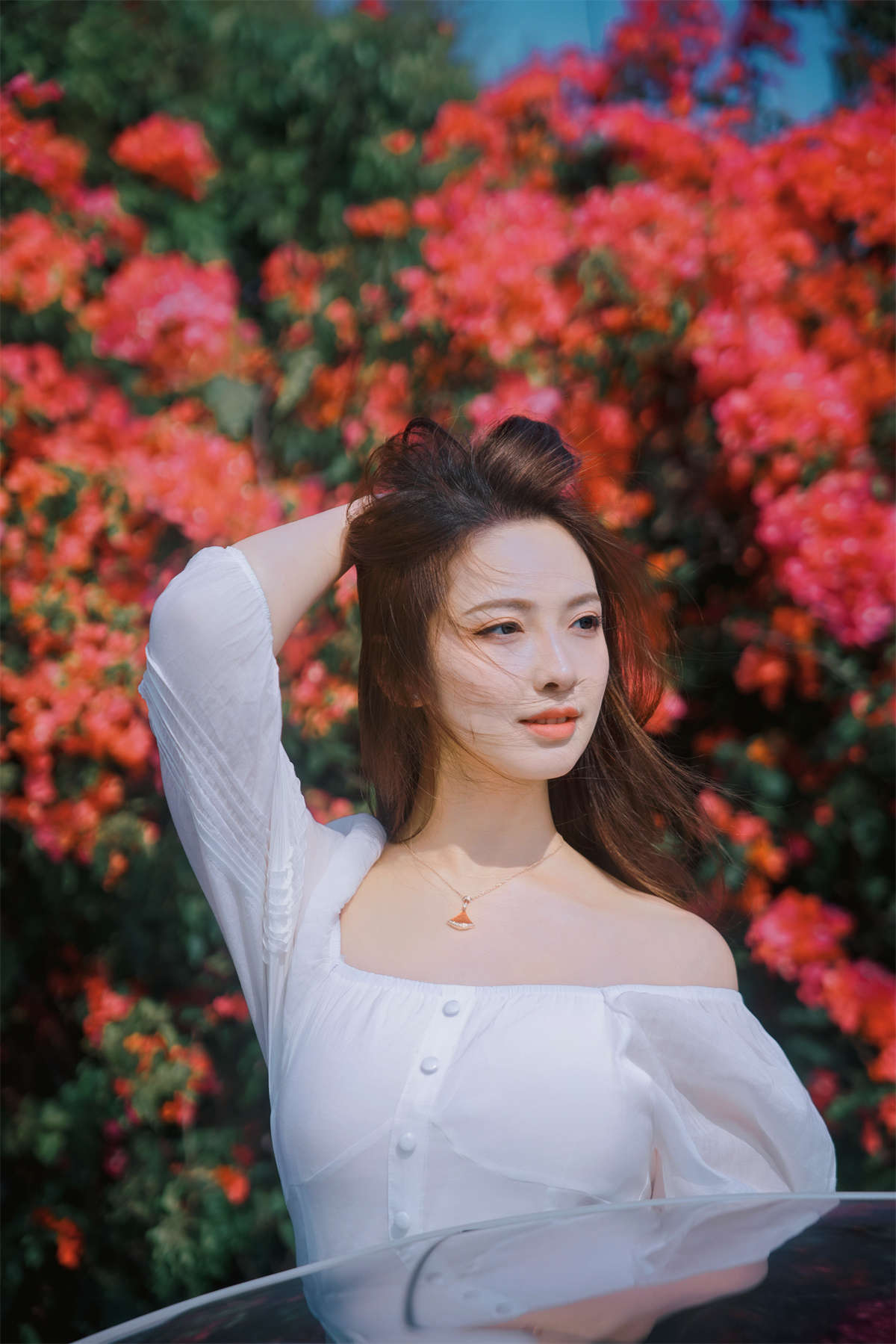 图片[2]-YITUYU艺图语 2025.04.17 三角梅瀑，藏住少女温柔 颖儿YY-日更街拍