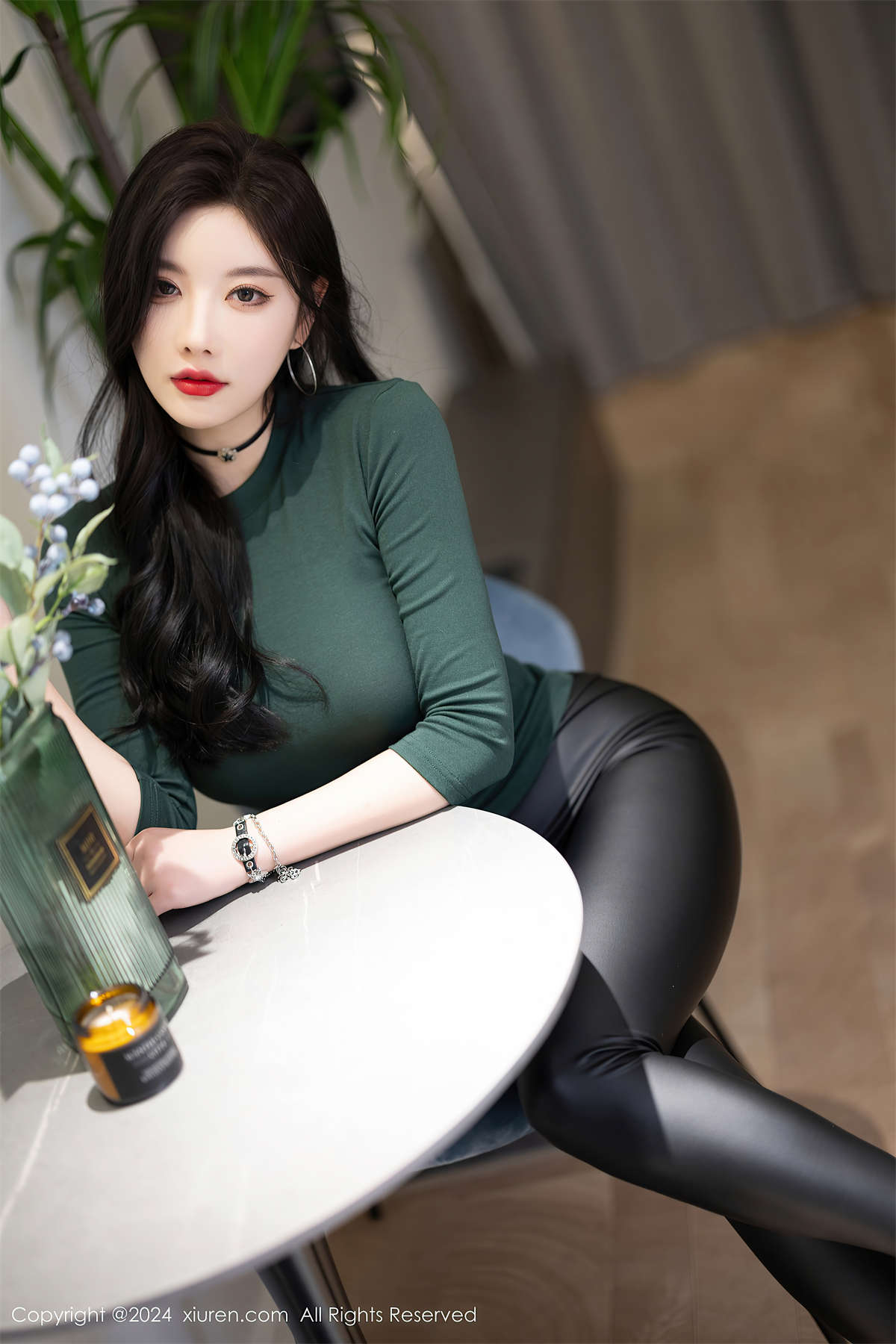 图片[2]-Xiuren秀人网 2024.06.14 NO.8707 杨晨晨Yome-日更街拍