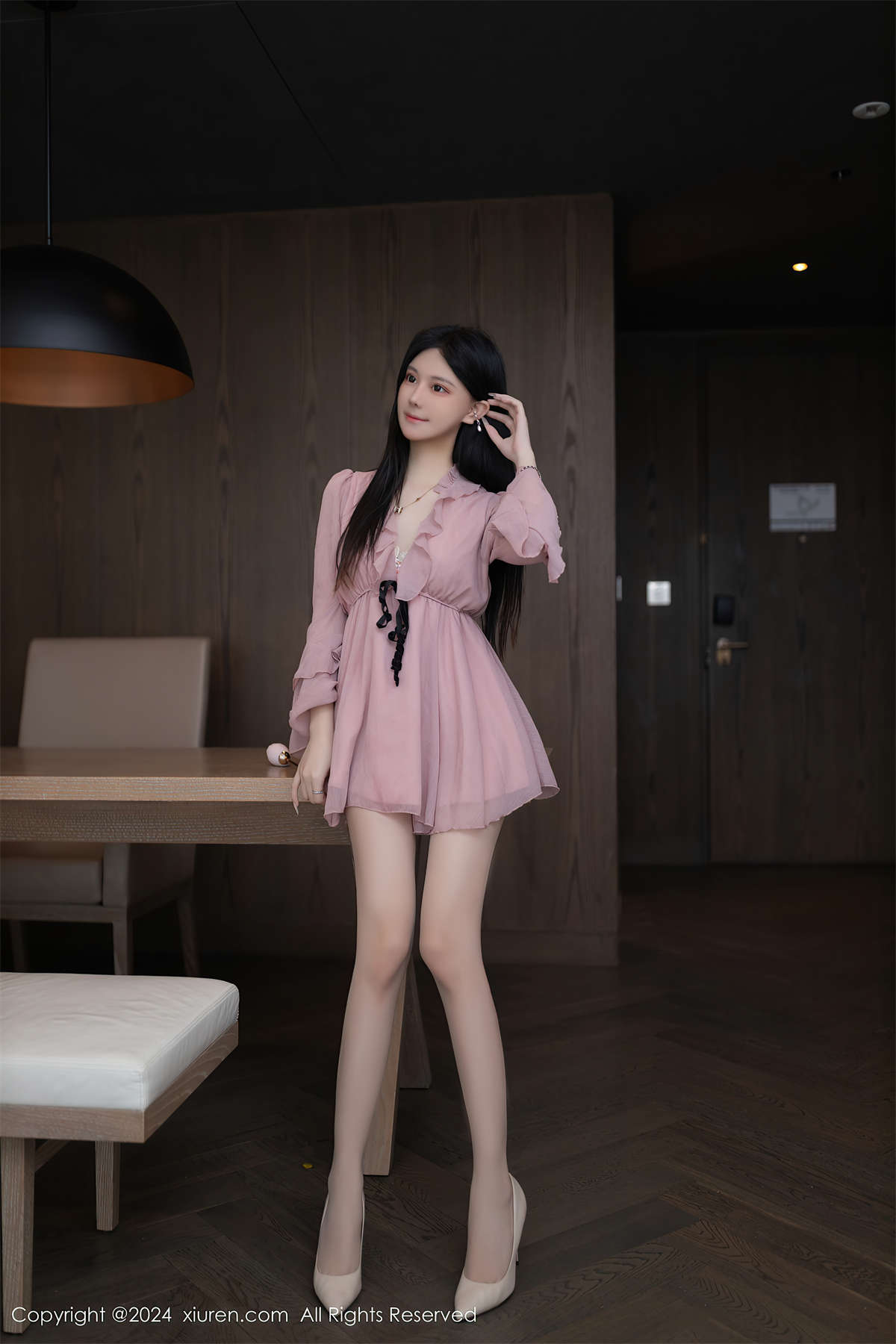 图片[2]-Xiuren秀人网 2024.07.26 NO.8925 幼幼-日更街拍