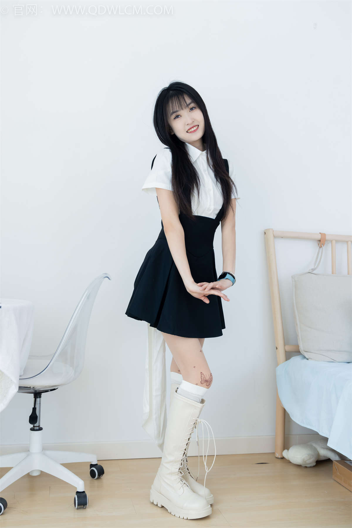 图片[2]-物恋传媒 NO.2369 嘉木-长靴、长筒小腿白棉袜、蝴蝶薄肉丝（脚尖微加固款）-日更街拍