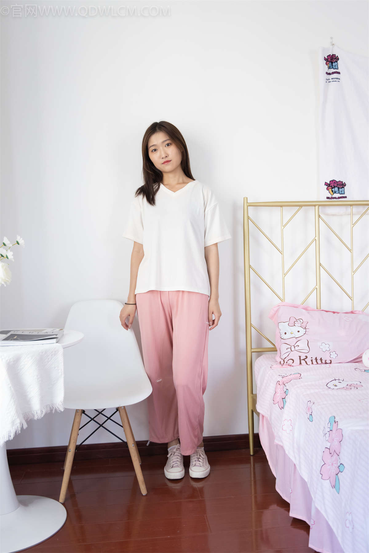 图片[2]-物恋传媒 NO.1024 小小-粉色青春-日更街拍