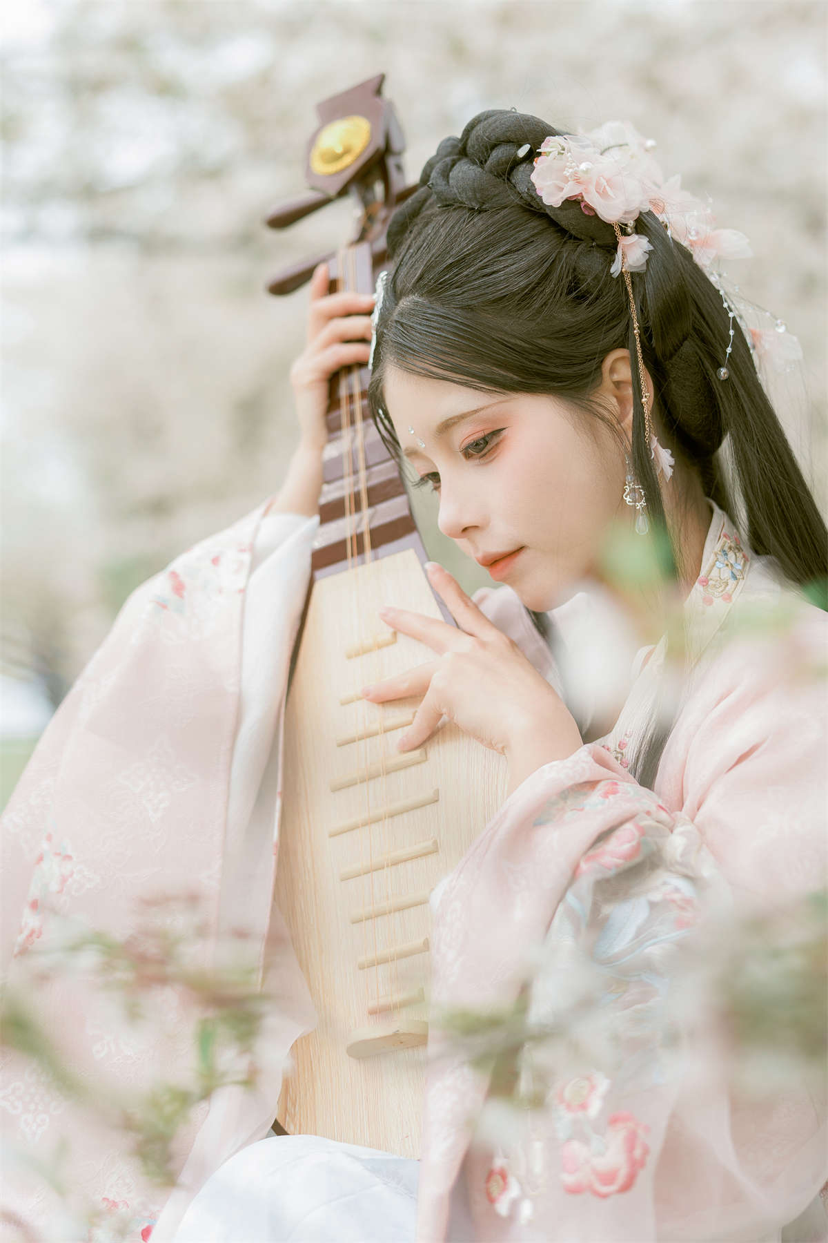 图片[2]-YITUYU艺图语 2025.04.17 樱花林 琵琶情 顾言一-日更街拍