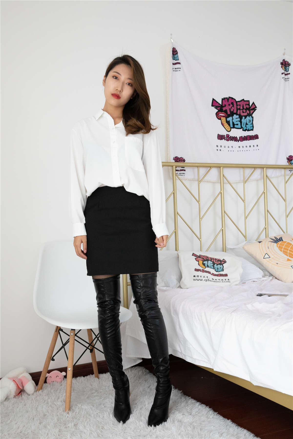 物恋传媒 NO.684期 雅梦-纸短情长-日更街拍