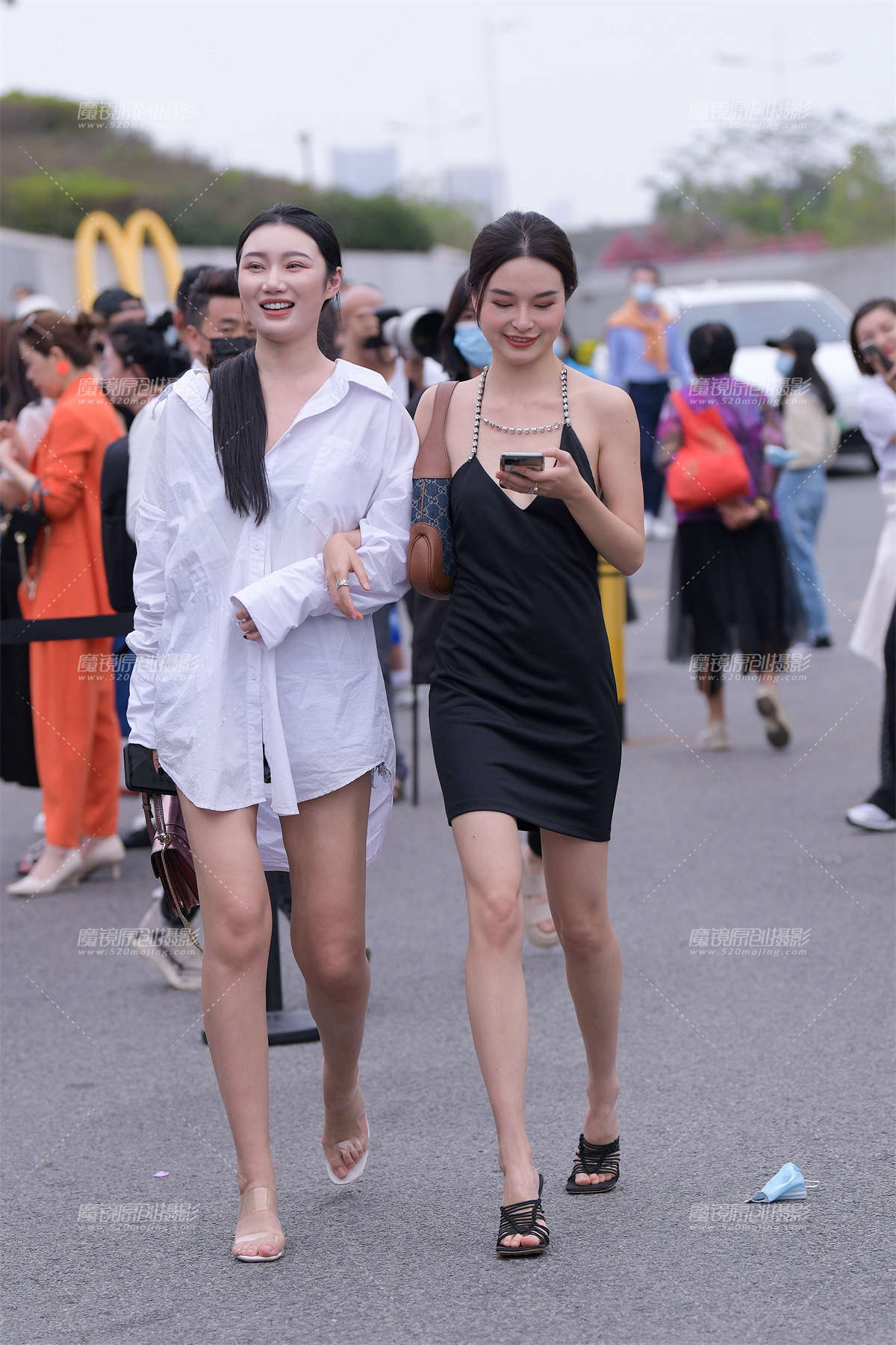 美腿美背闺蜜~-日更街拍