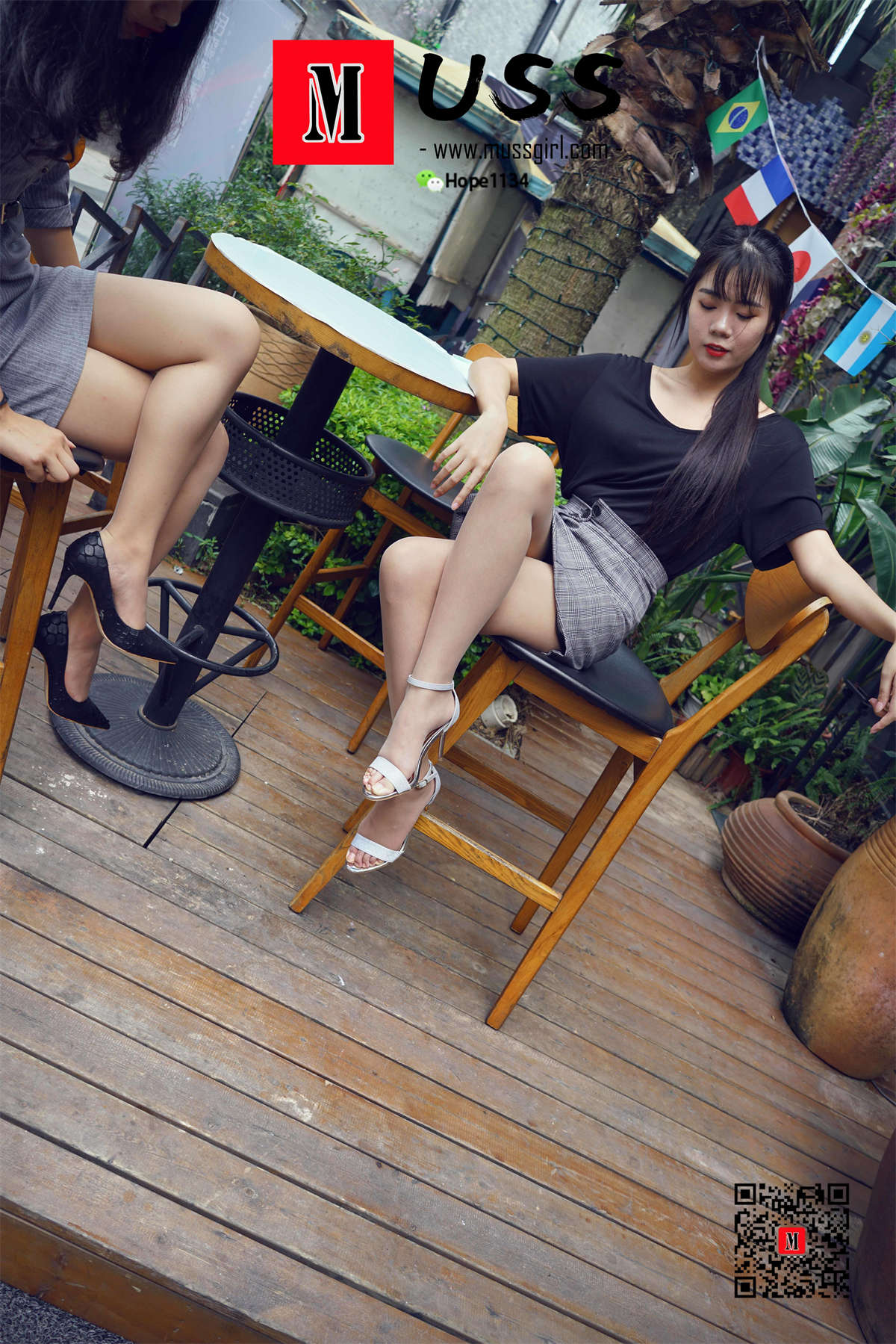 图片[2]-MussGirl慕丝女郎 NO.001 十一与闺蜜十二-日更街拍