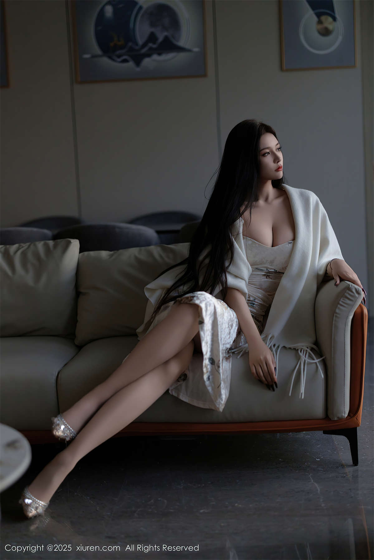 图片[2]-Xiuren秀人网 2025.02.18 NO.9899 娜比-日更街拍