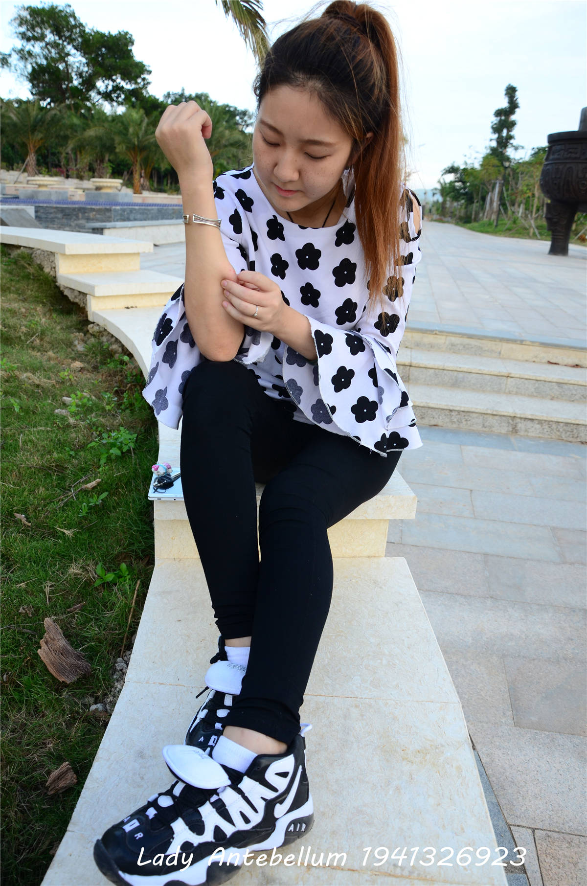 图片[2]-[战前女神] 美腿棉袜女神级摄影套图 063-日更街拍